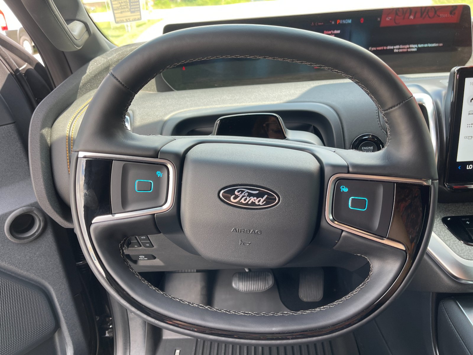 Used 2025 Gray Ford Tremor image 27