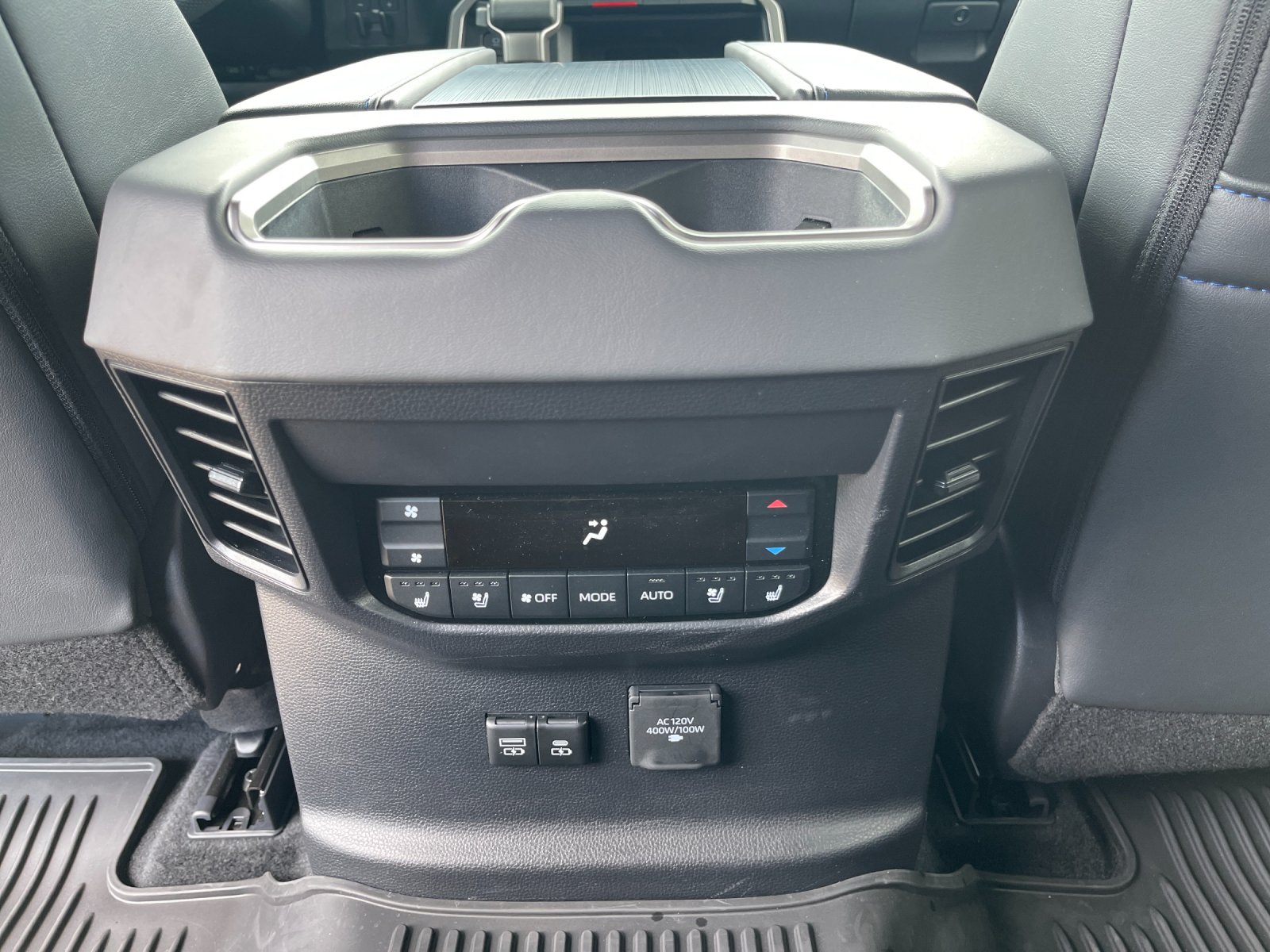 2026 Toyota Sequoia Platinum - Photo 14