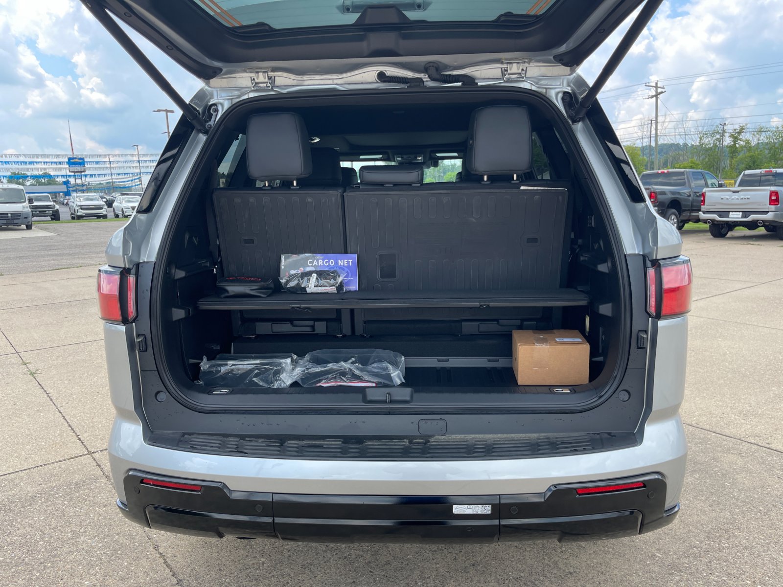 2026 Toyota Sequoia Platinum - Photo 18