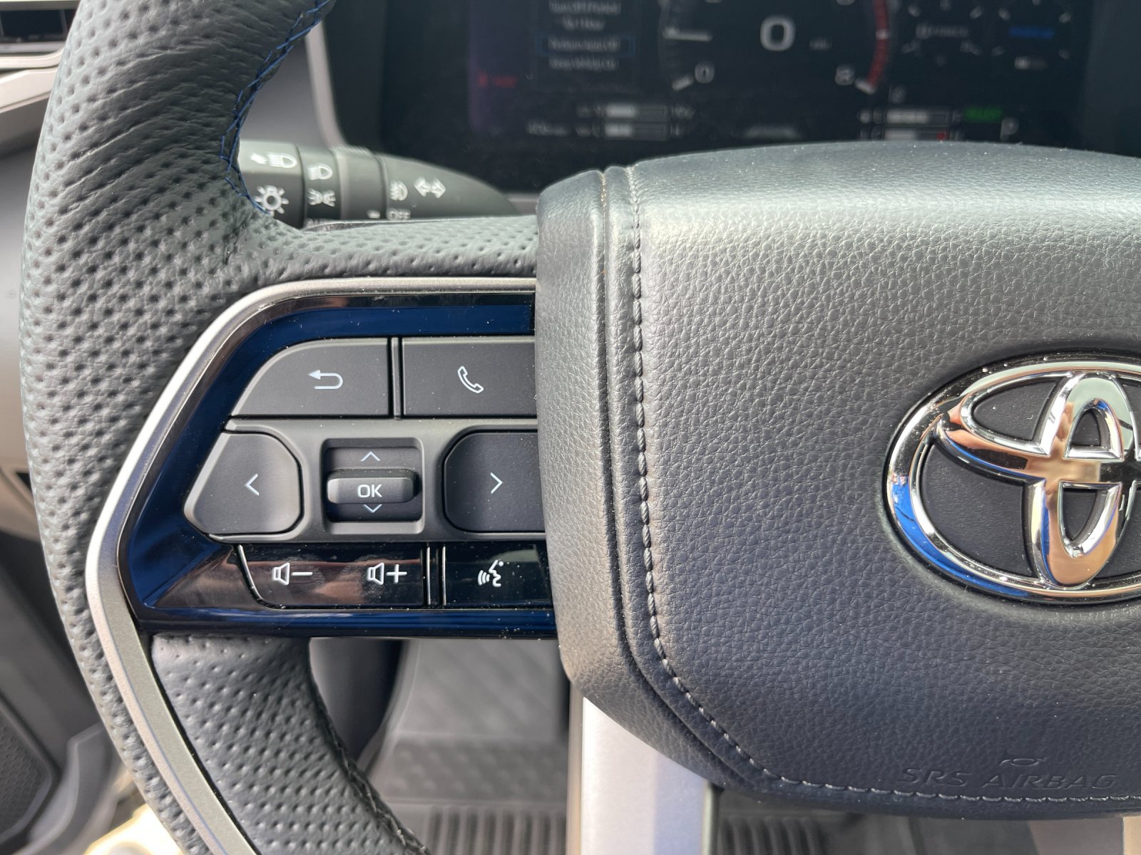 2026 Toyota Sequoia Platinum - Photo 29