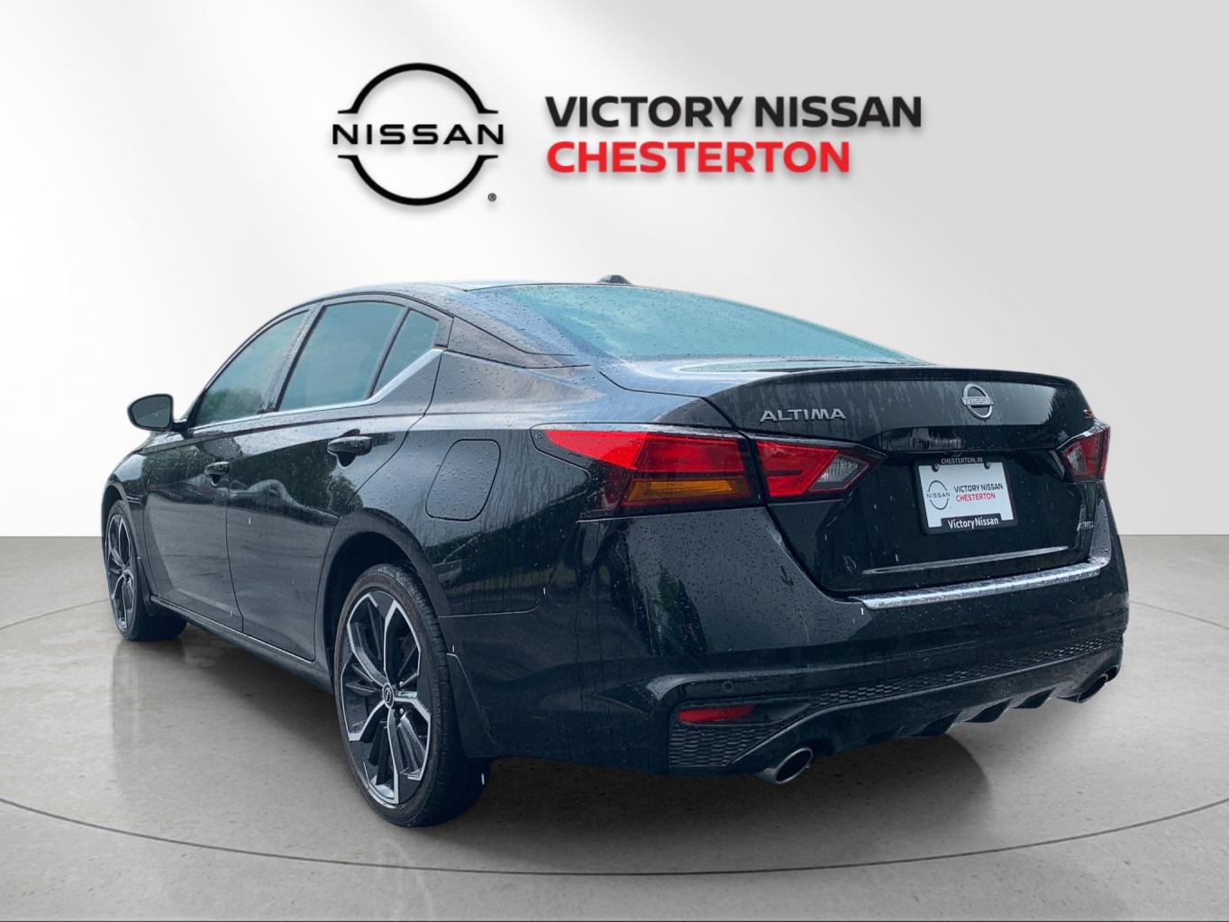 Used 2023 Black Nissan 2.5 SR image 3