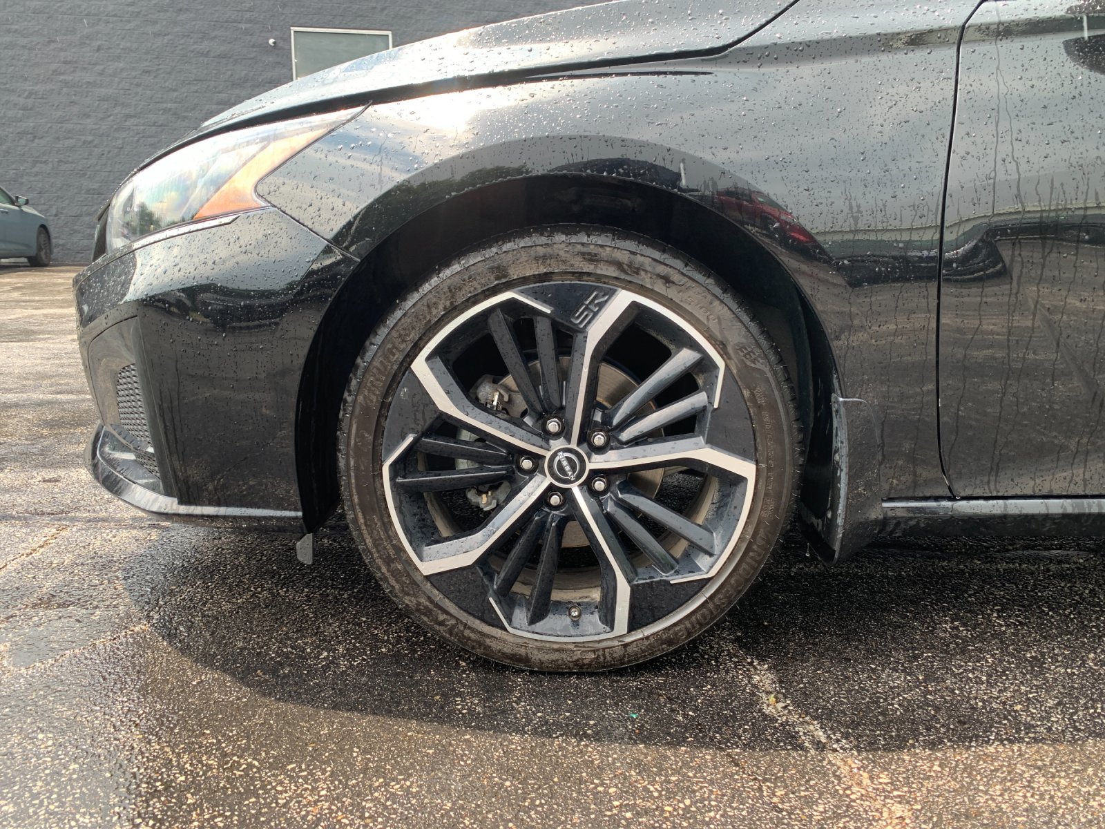 Used 2023 Black Nissan 2.5 SR image 32