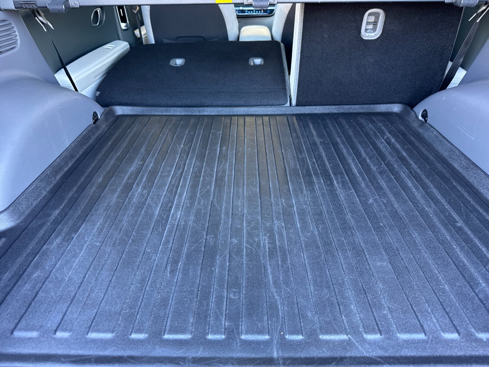 Certified Used 2023 Green Hyundai Limited image 14