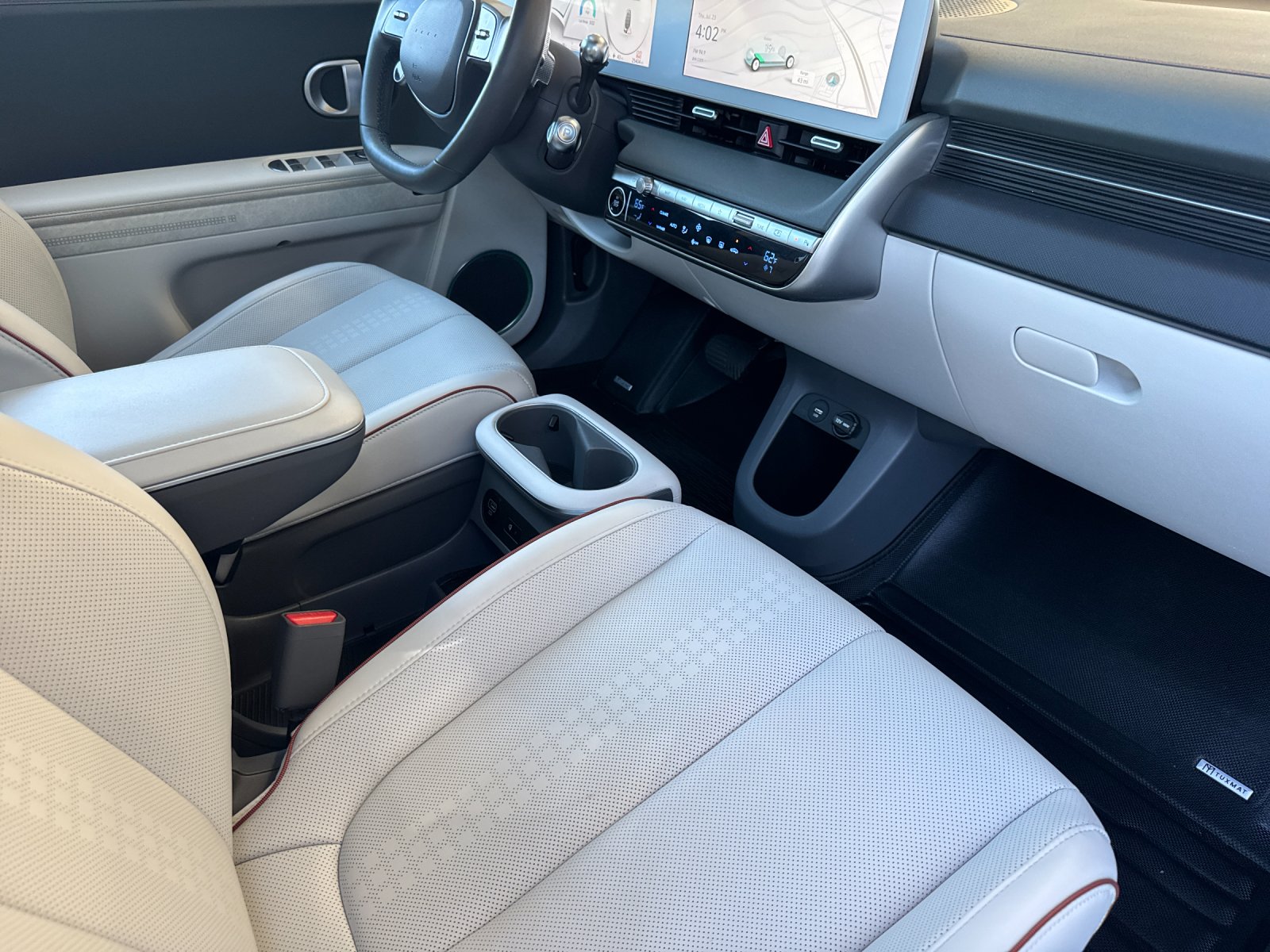 Certified Used 2023 Green Hyundai Limited image 15