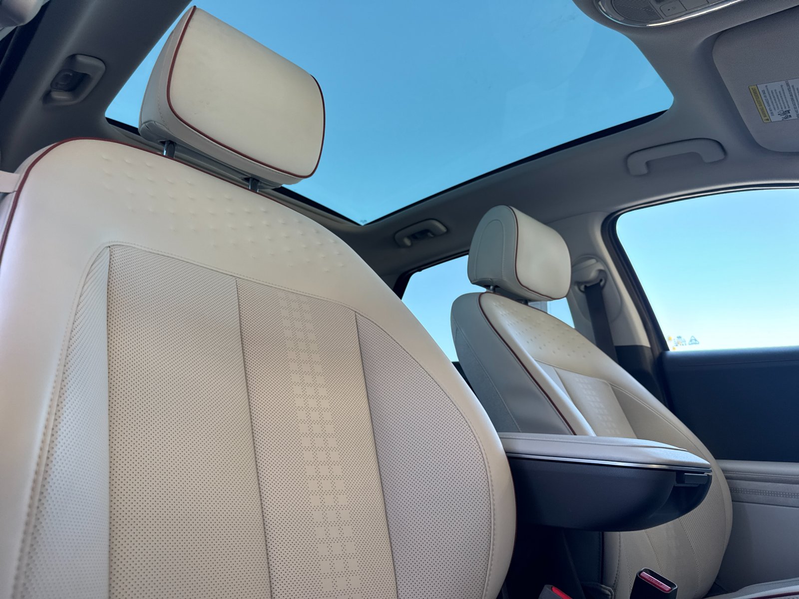 Certified Used 2023 Green Hyundai Limited image 16