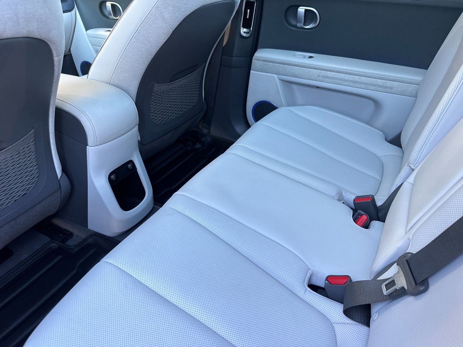Certified Used 2023 Green Hyundai Limited image 11