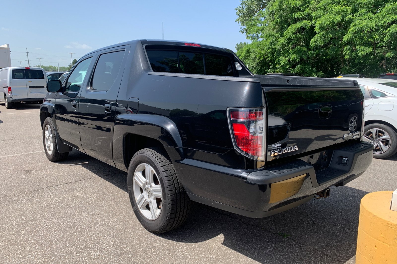 Used 2013 Black Honda RTL image 2