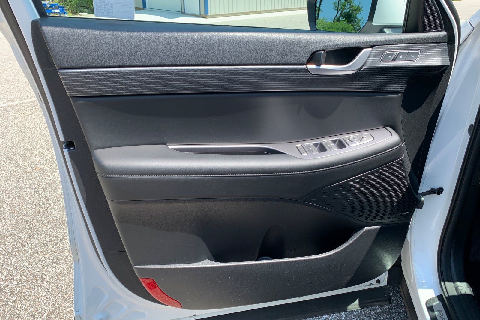 Used 2024 White Hyundai Limited image 12