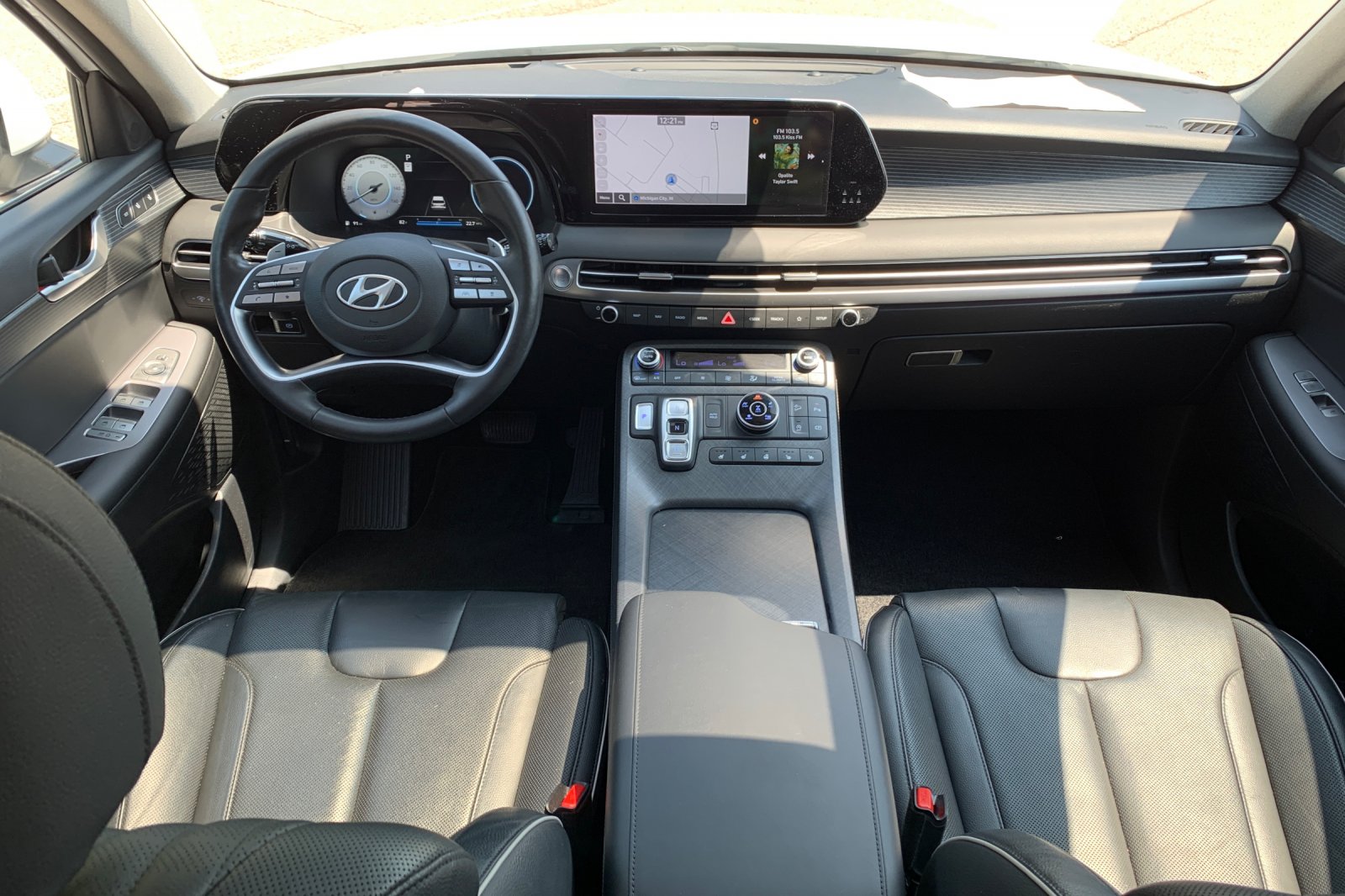 Used 2024 White Hyundai Limited image 16