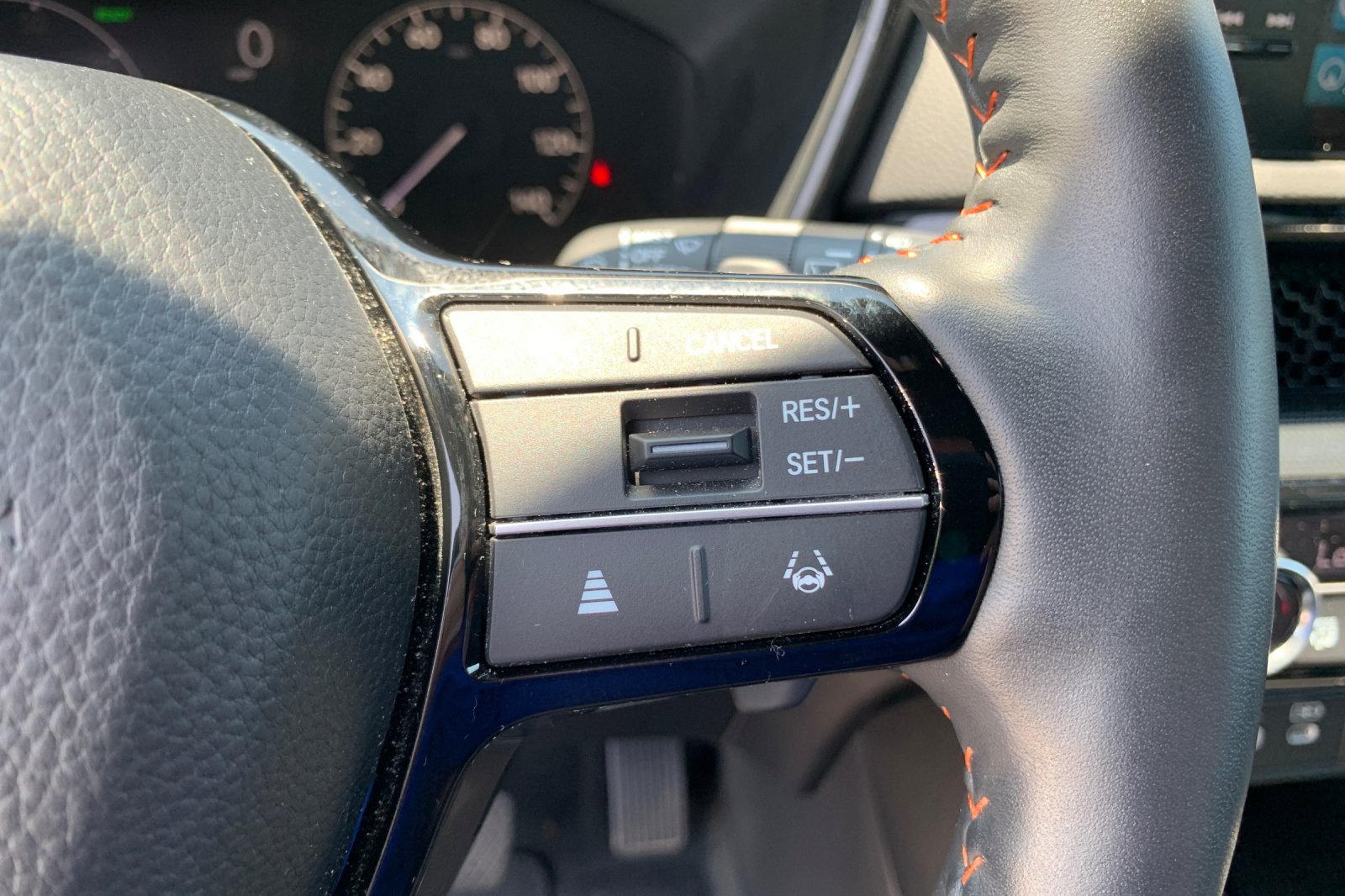 Certified Used 2024 Meteorite Gray Metallic Honda Sport Touring image 31
