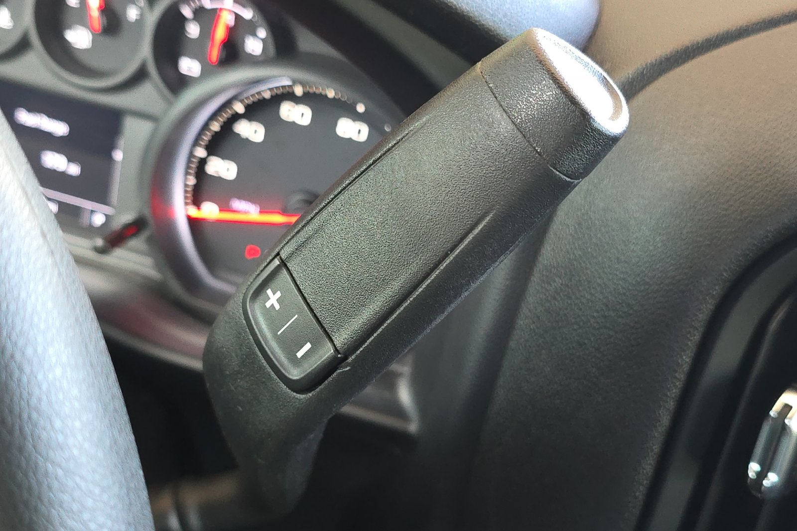 Used 2023 Red Chevrolet Custom image 20