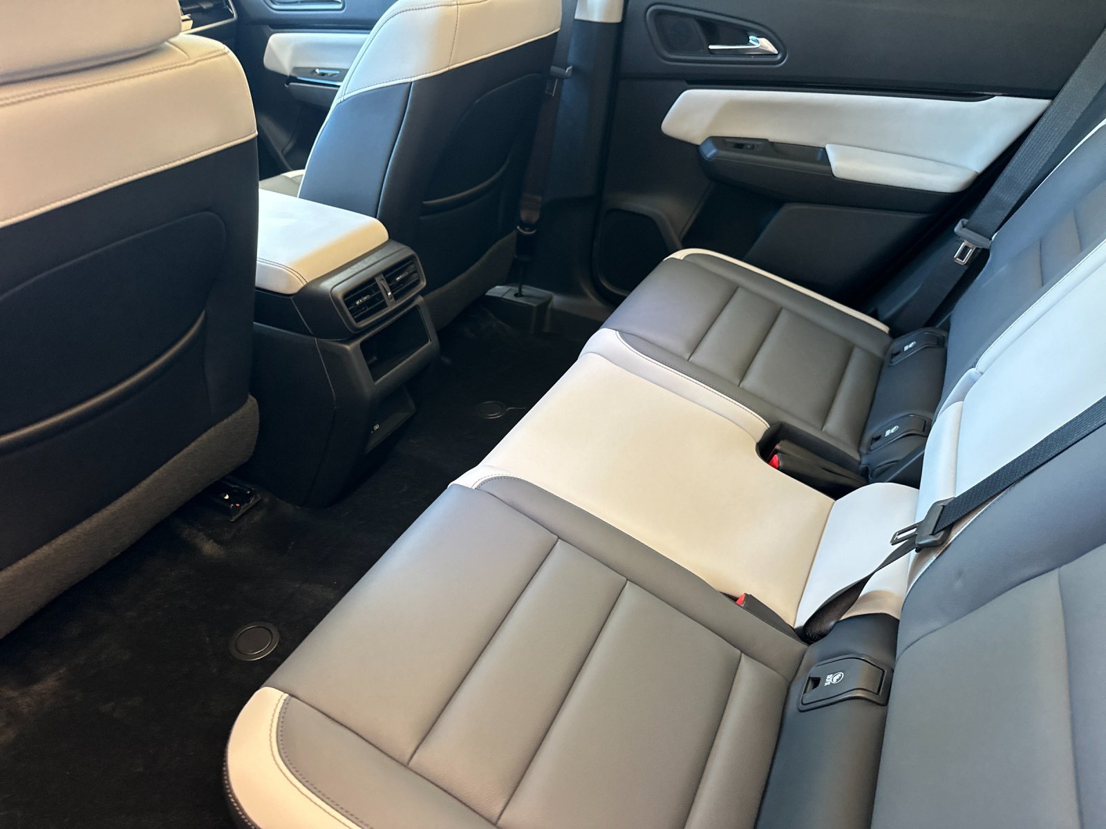 Used 2026 White Honda Touring image 11
