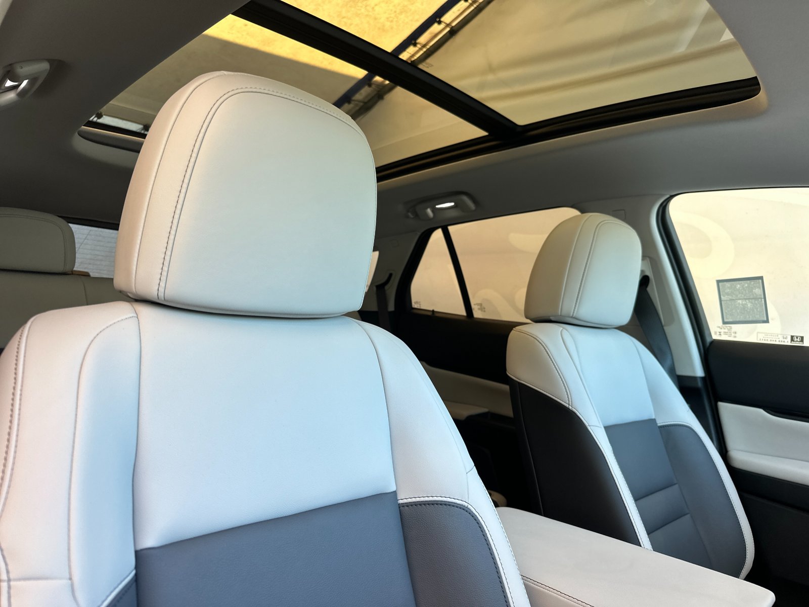 Used 2026 White Honda Touring image 16