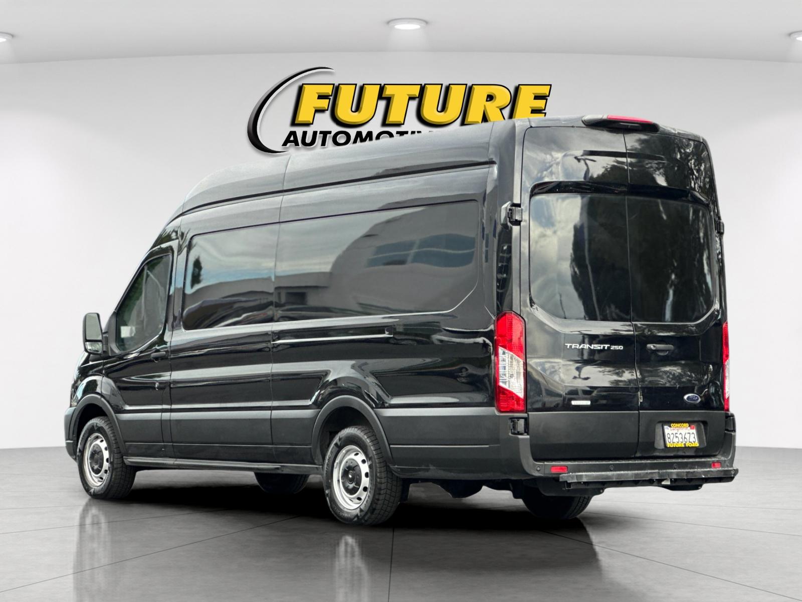 Used 2023 Black Ford Base image 5