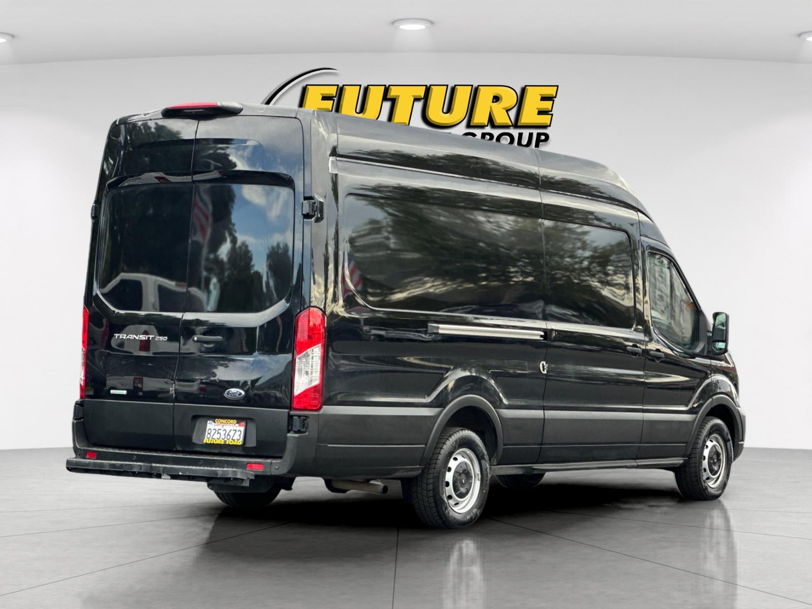 Used 2023 Black Ford Base image 3