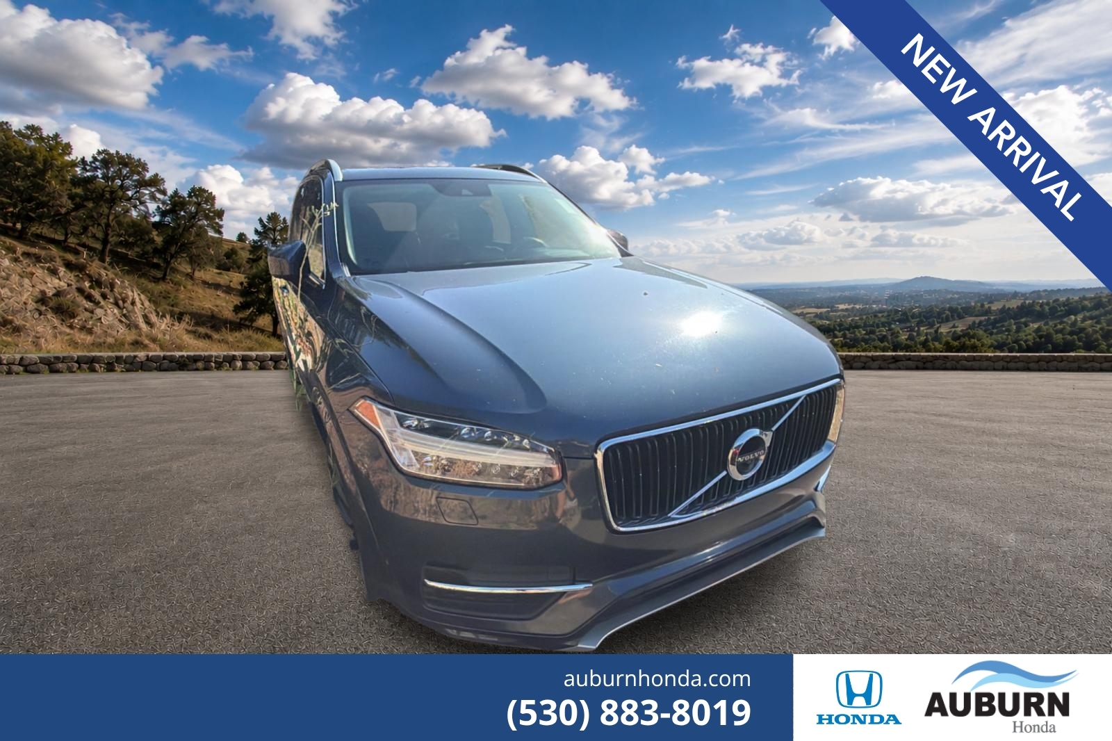 2018 Volvo XC90 T6 AWD Momentum's photo
