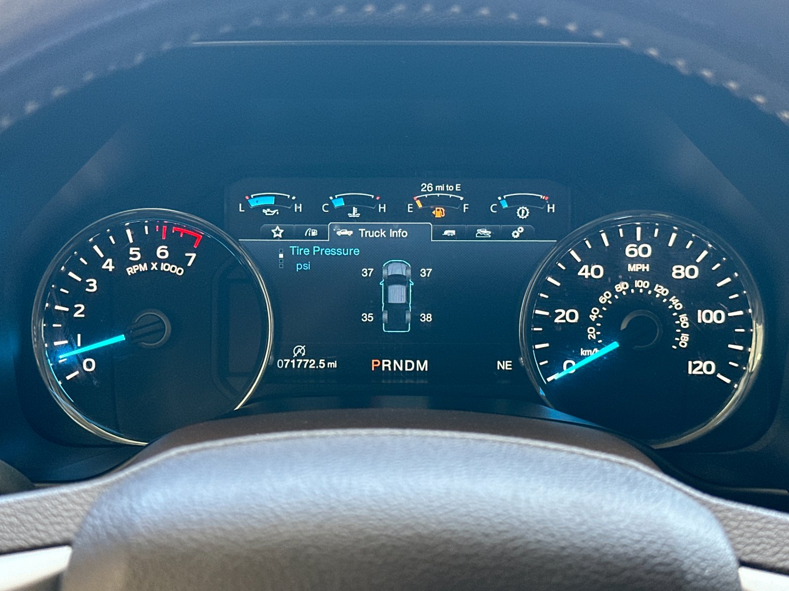 Used 2020 White Ford Lariat image 23