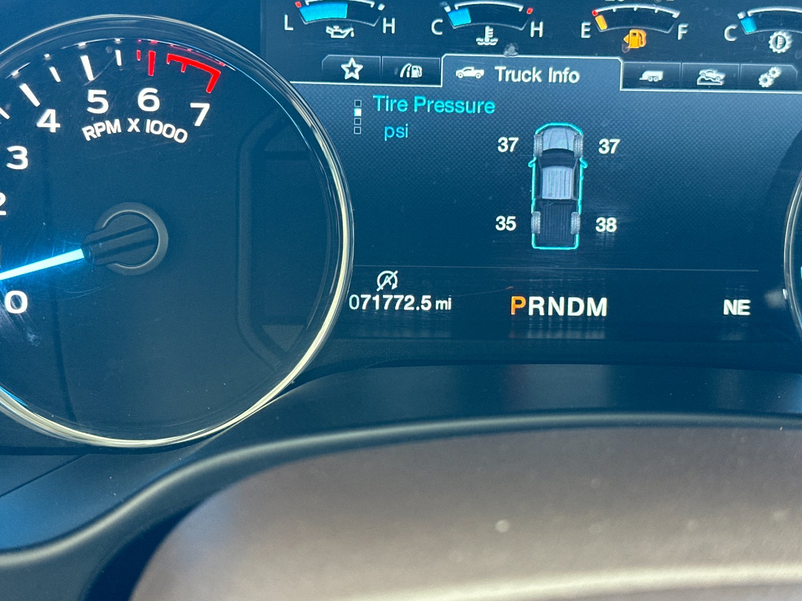 Used 2020 White Ford Lariat image 26