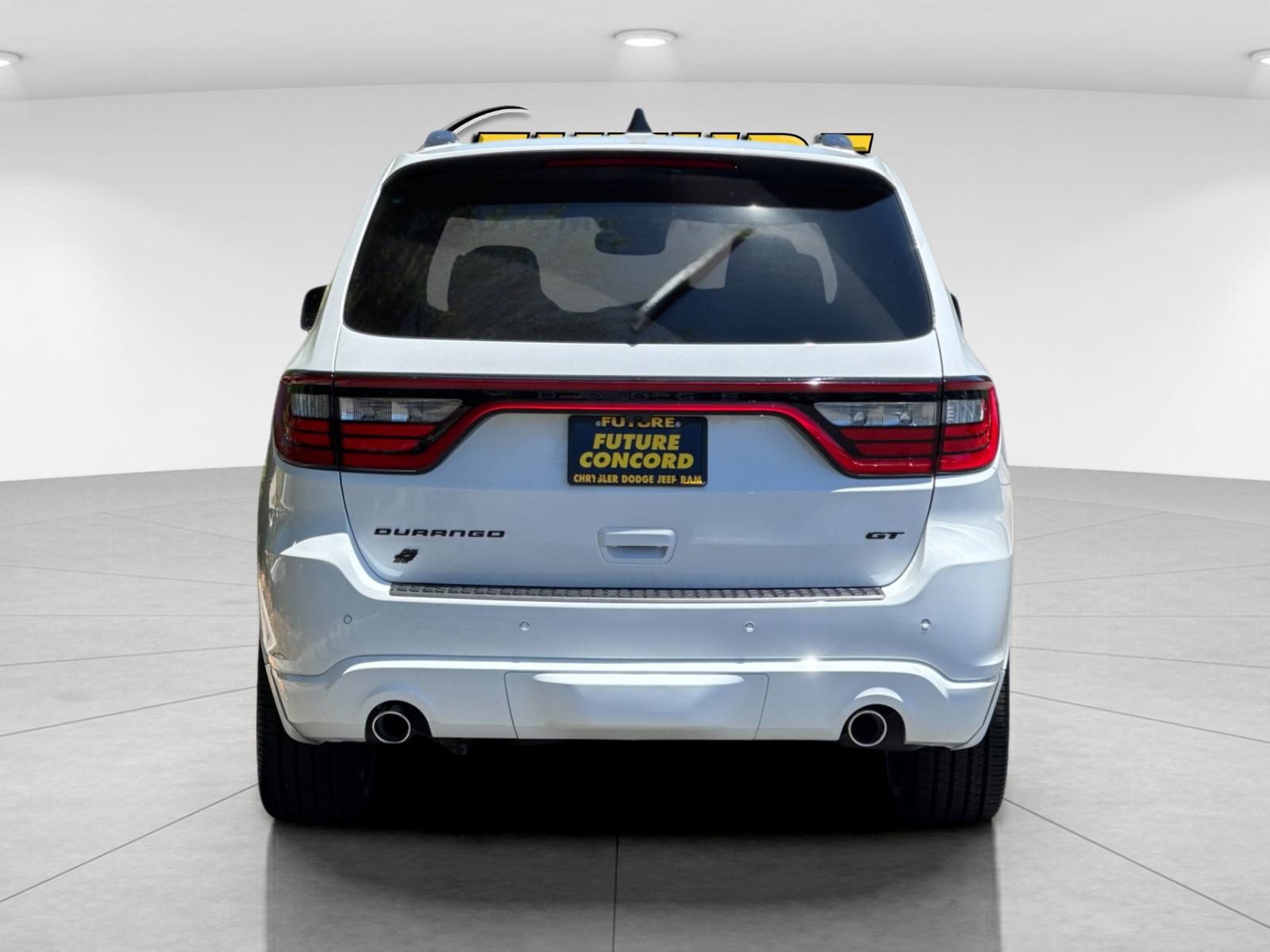 New 2026 White Knuckle Clear-Coat Exterior Paint Dodge GT Plus HEMI V8 image 5