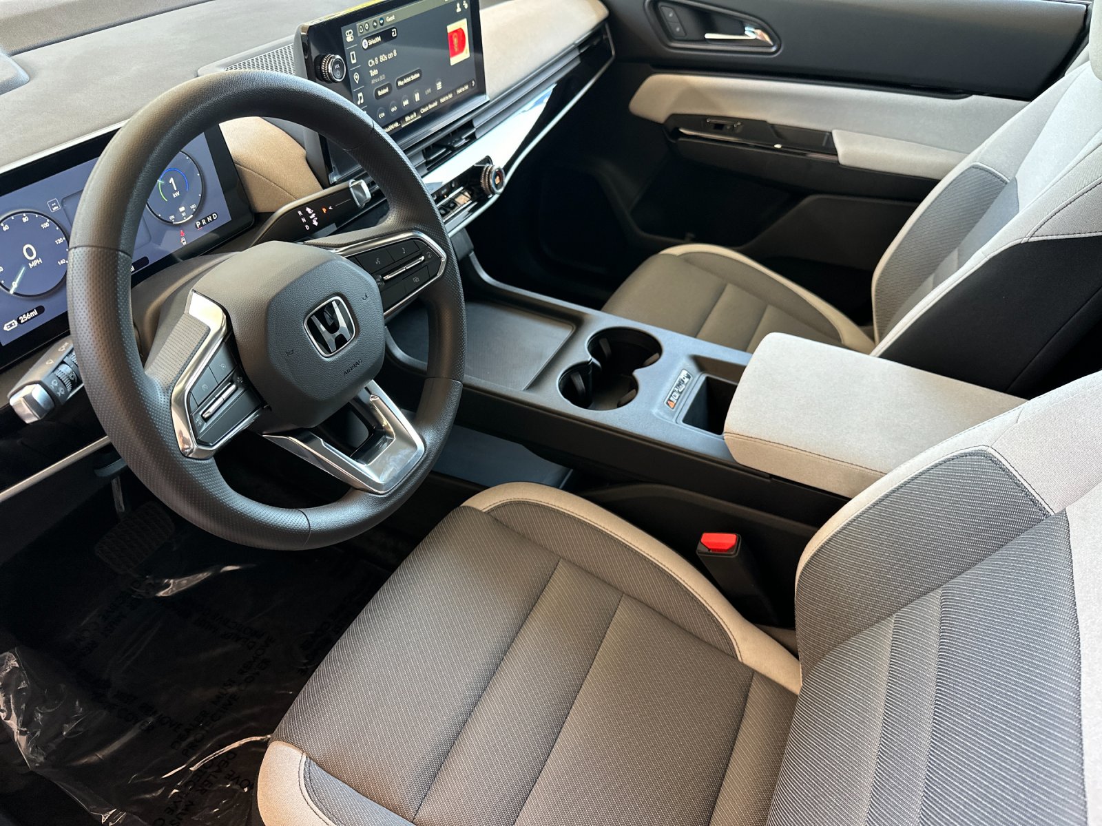 Used 2026 White Honda EX image 9