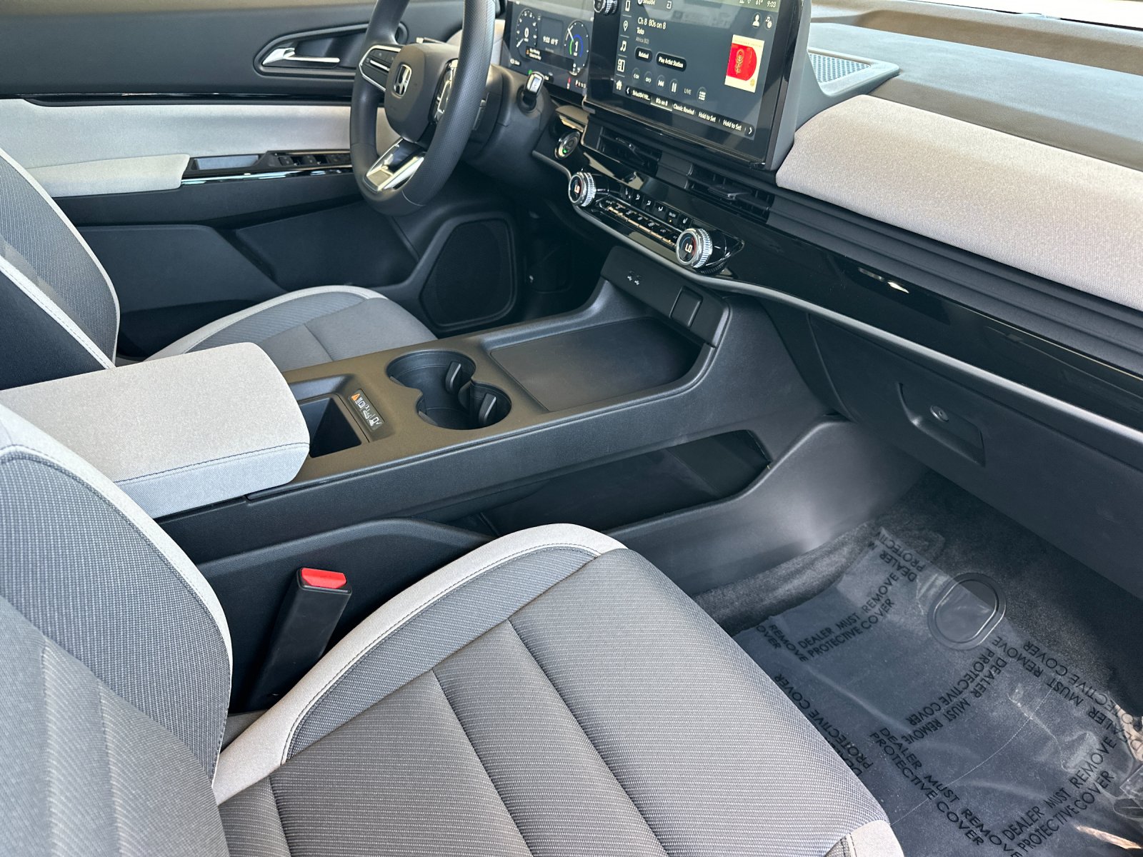Used 2026 White Honda EX image 15