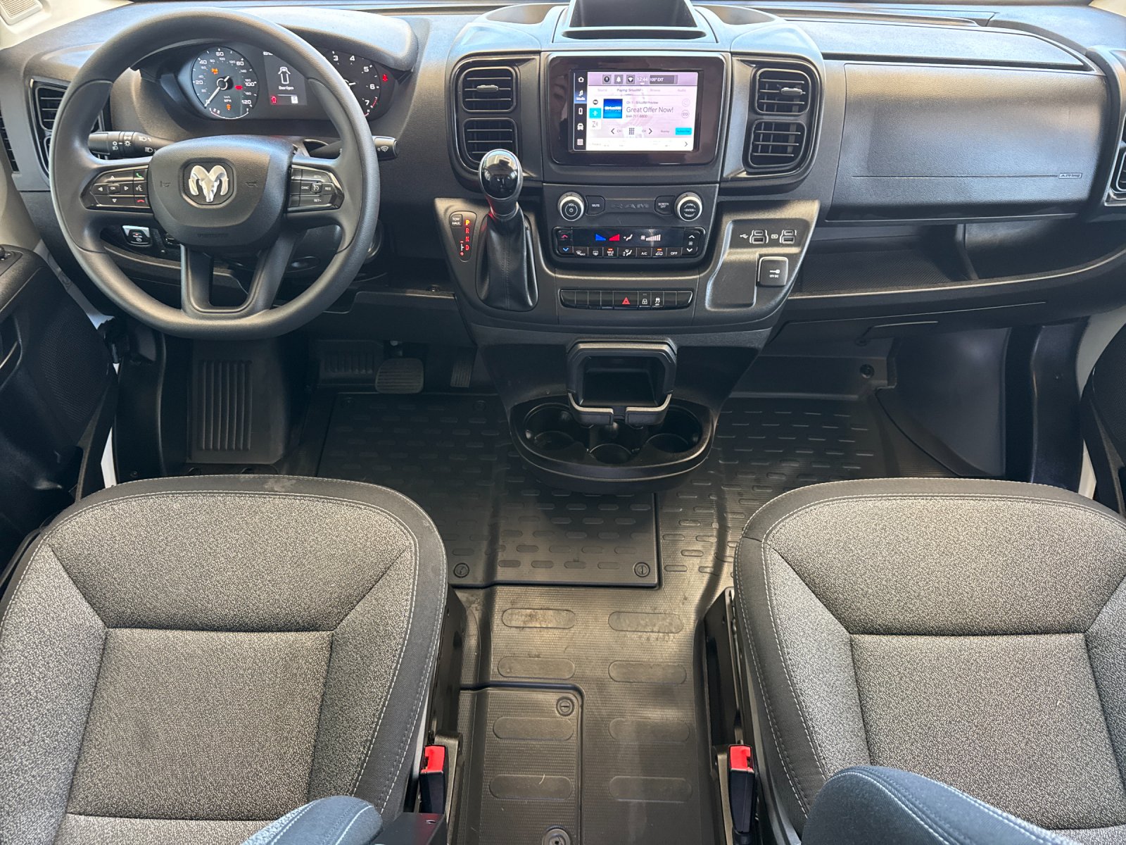 Used 2022 White Ram Base image 13