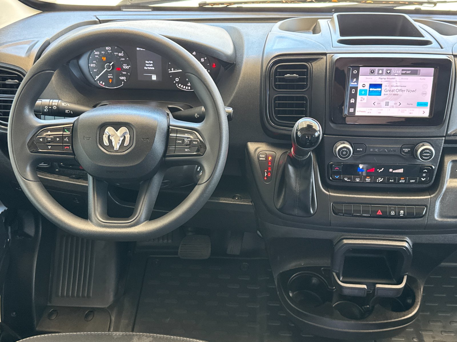 Used 2022 White Ram Base image 14
