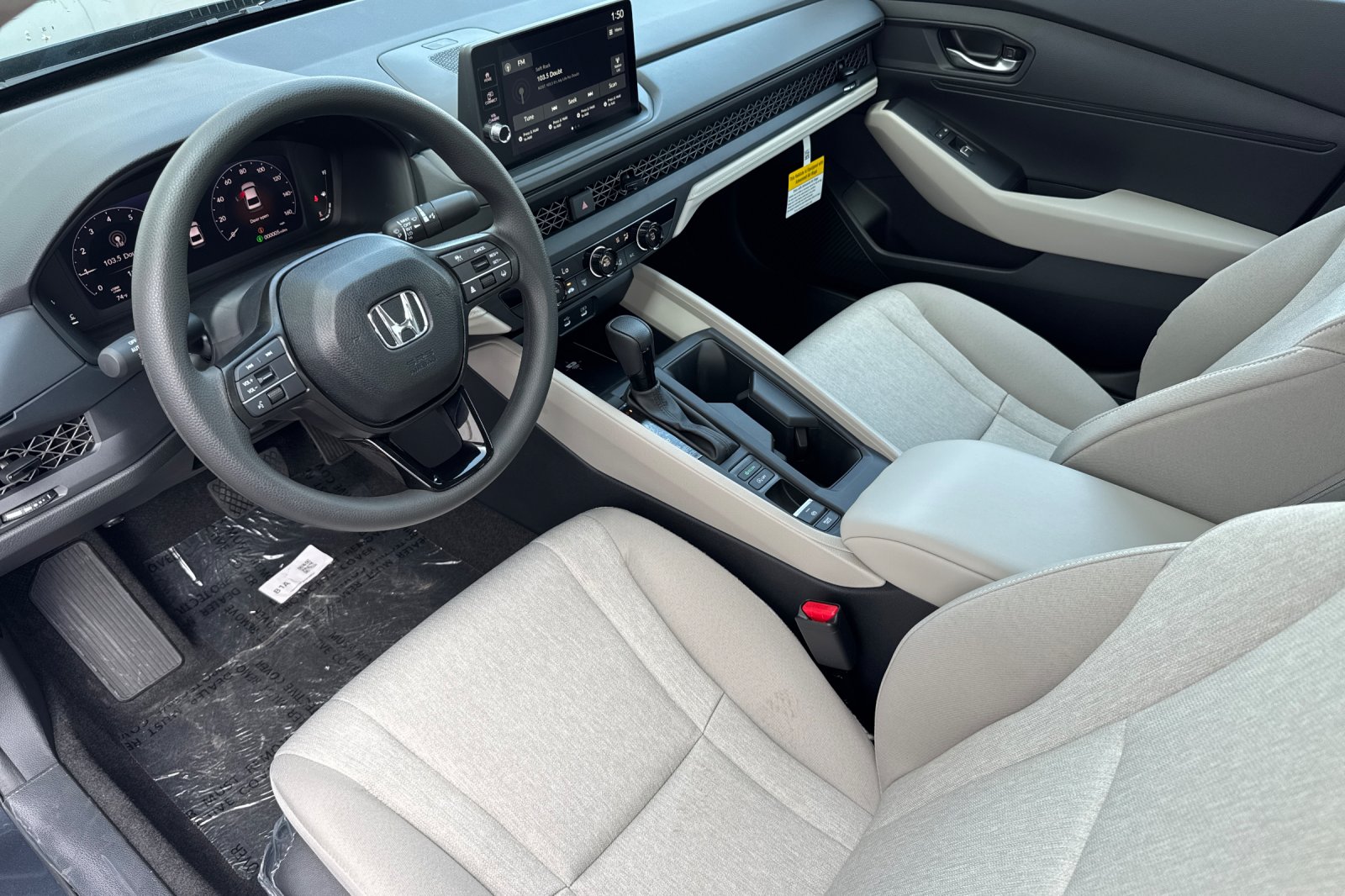 New 2026 Platinum White Pearl Honda LX image 33