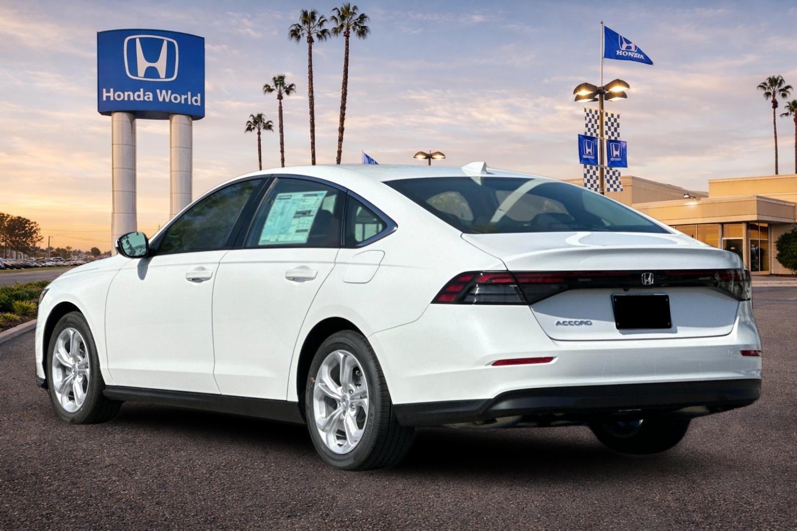 New 2026 Platinum White Pearl Honda LX image 6