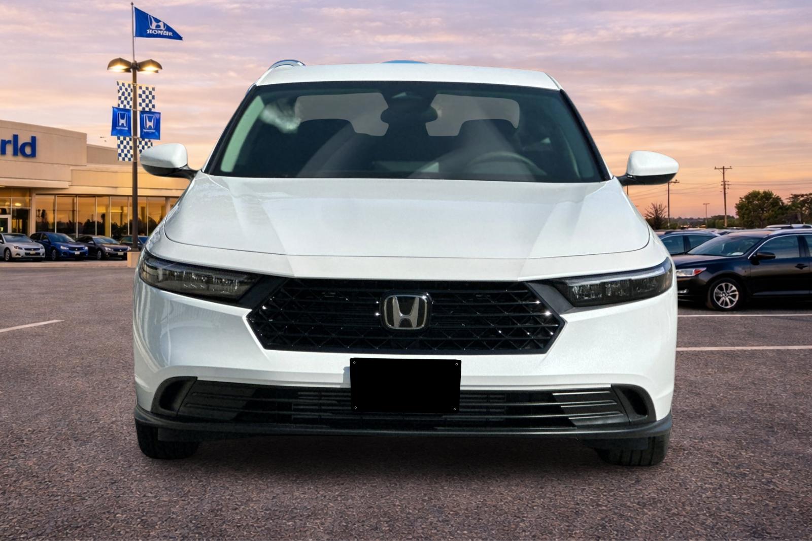 New 2026 Platinum White Pearl Honda LX image 9