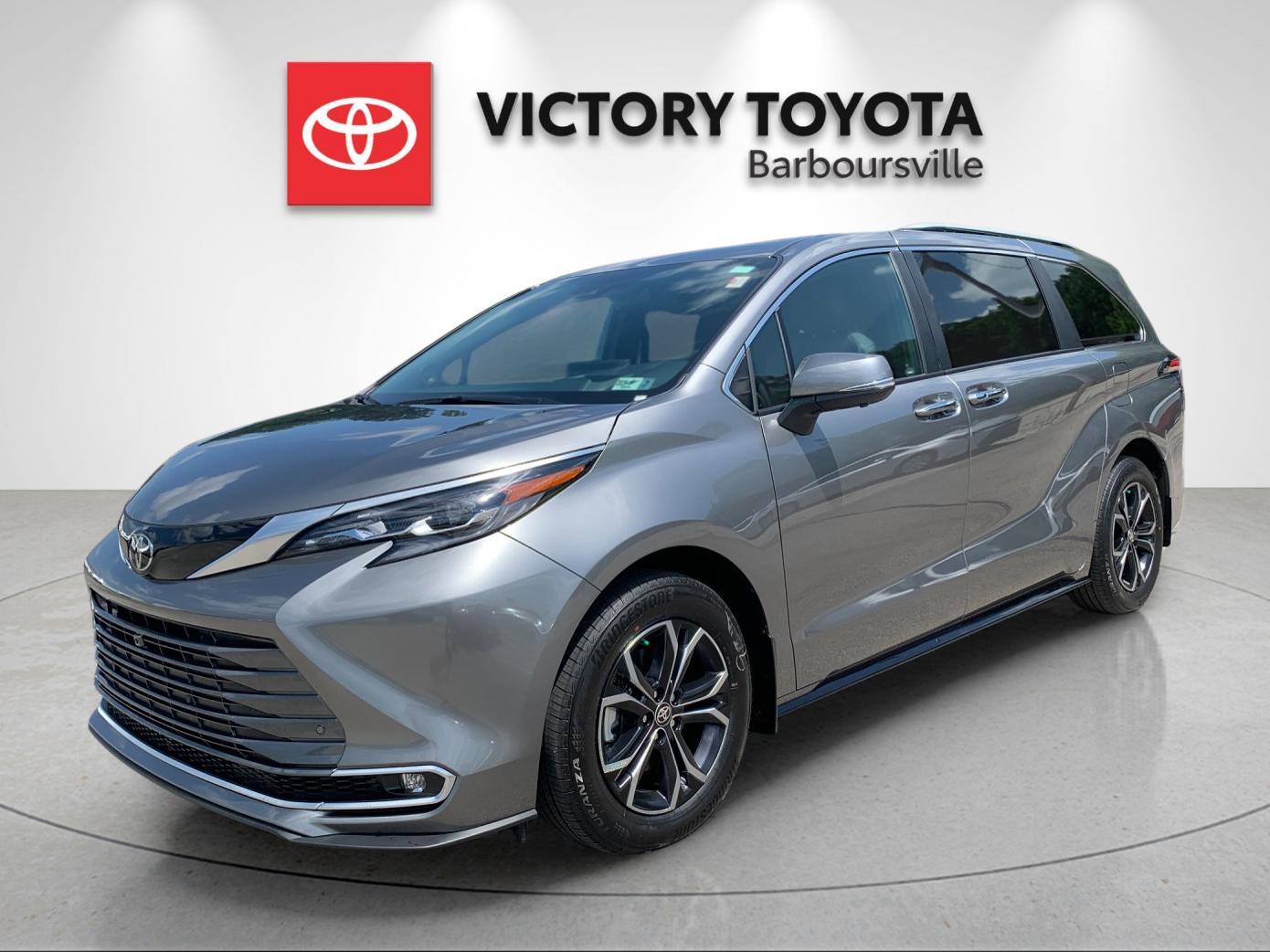 2026 Toyota Sienna Platinum 7-Passenger Hybrid AWD's photo