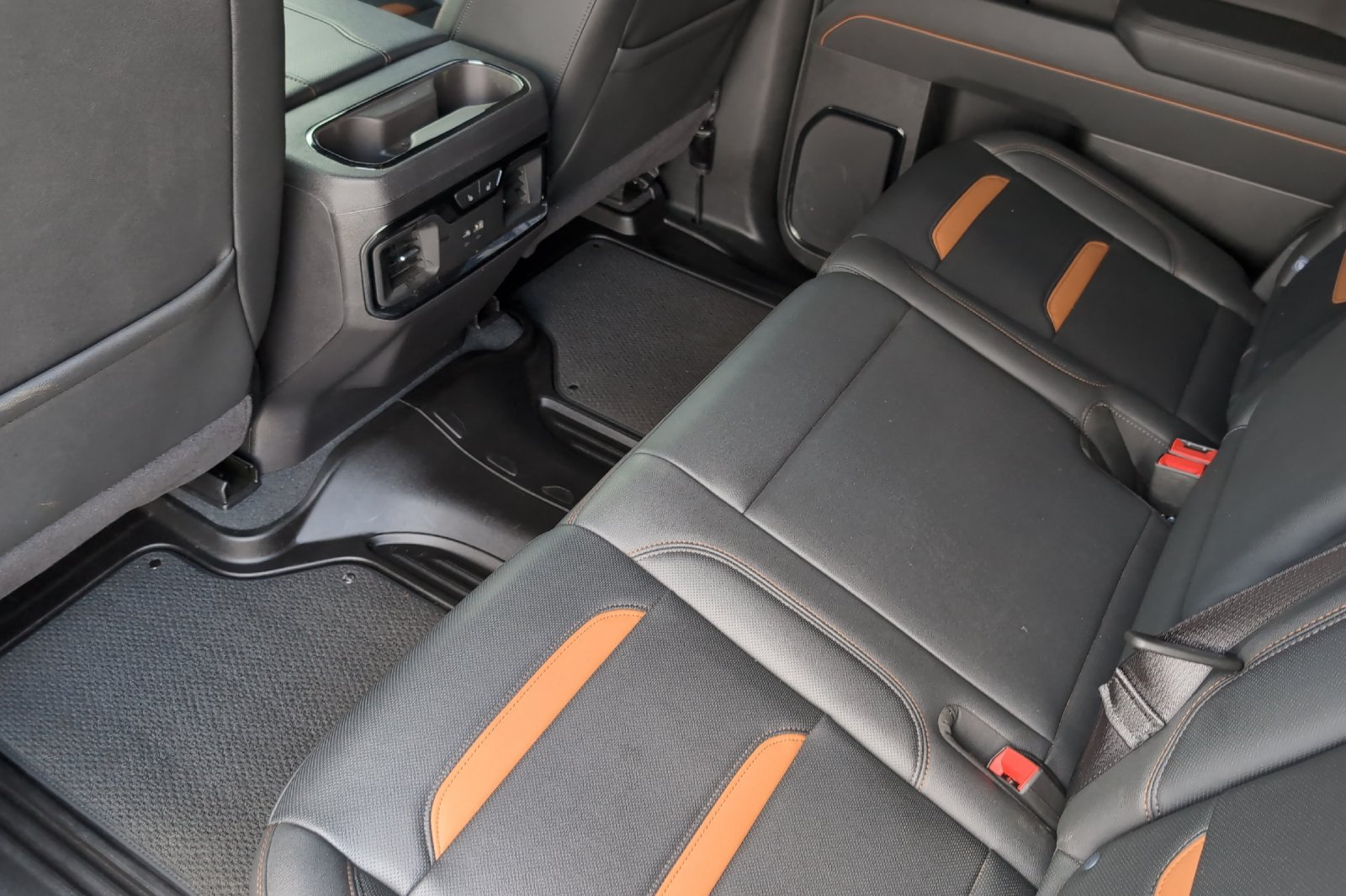 Used 2025 Gray GMC AT4 image 13