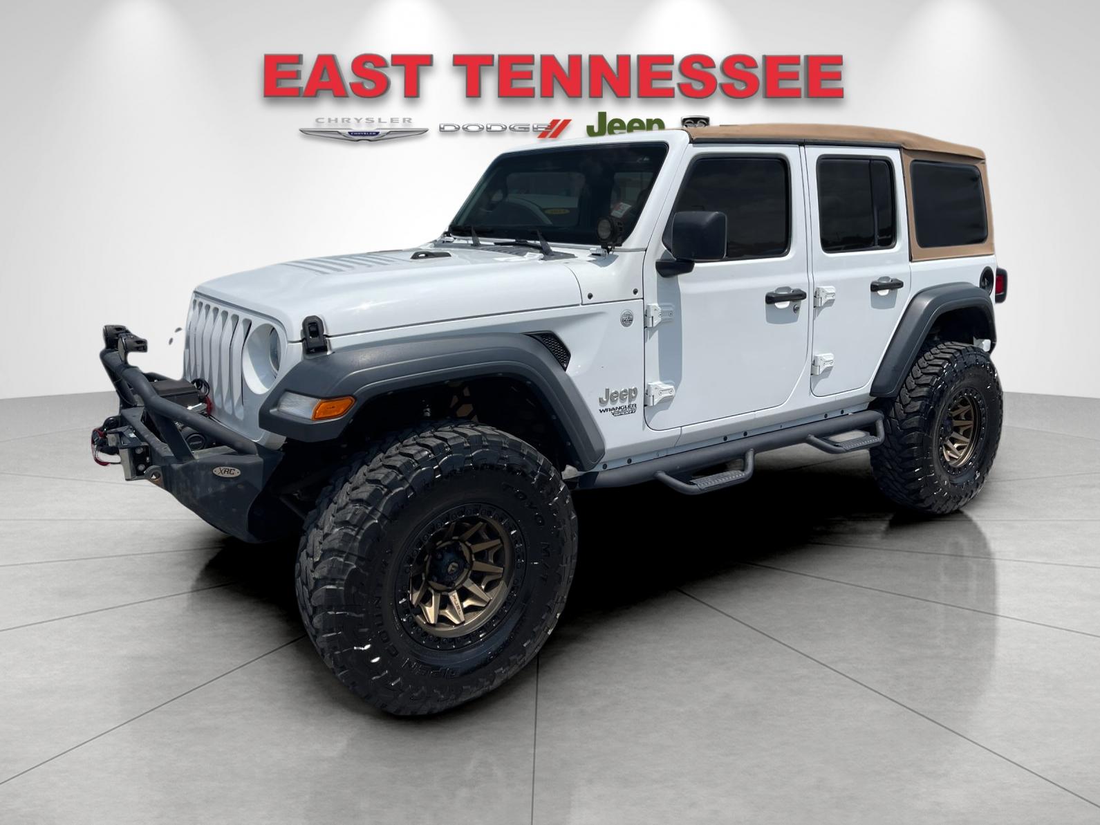 Used 2019 White Jeep Unlimited Sport S image 7