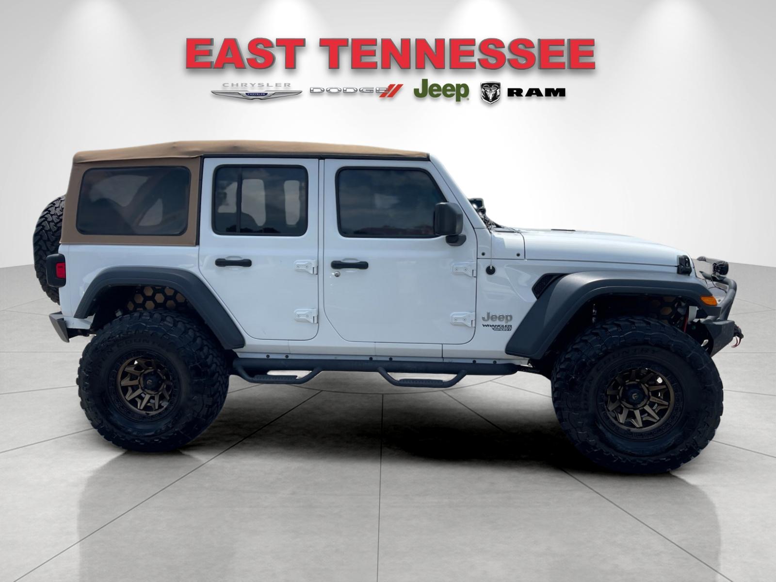 Used 2019 White Jeep Unlimited Sport S image 2