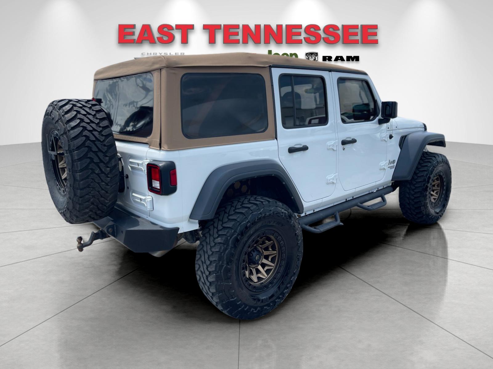 Used 2019 White Jeep Unlimited Sport S image 3