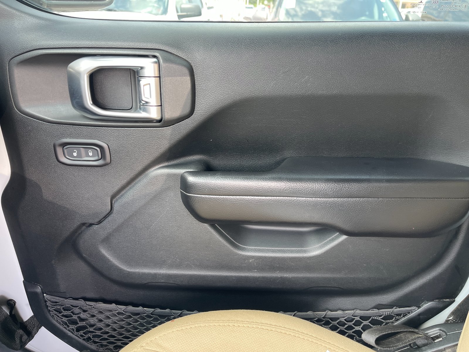 Used 2019 White Jeep Unlimited Sport S image 19