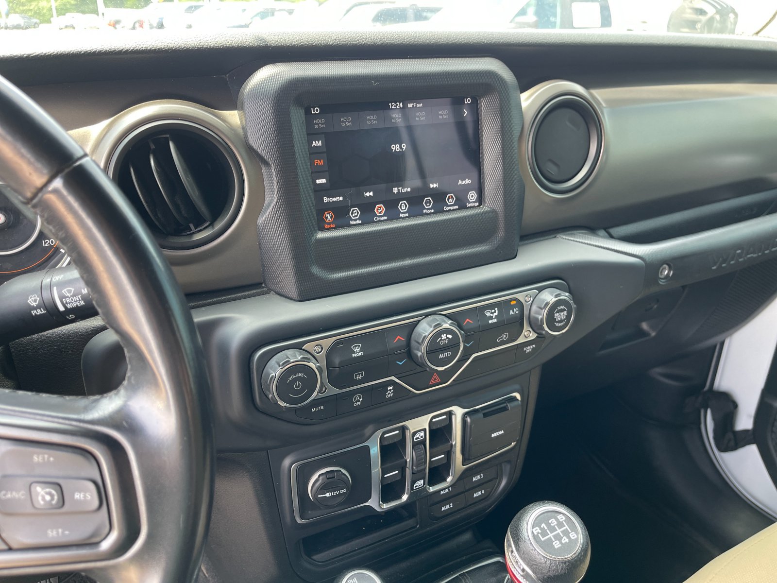 Used 2019 White Jeep Unlimited Sport S image 20