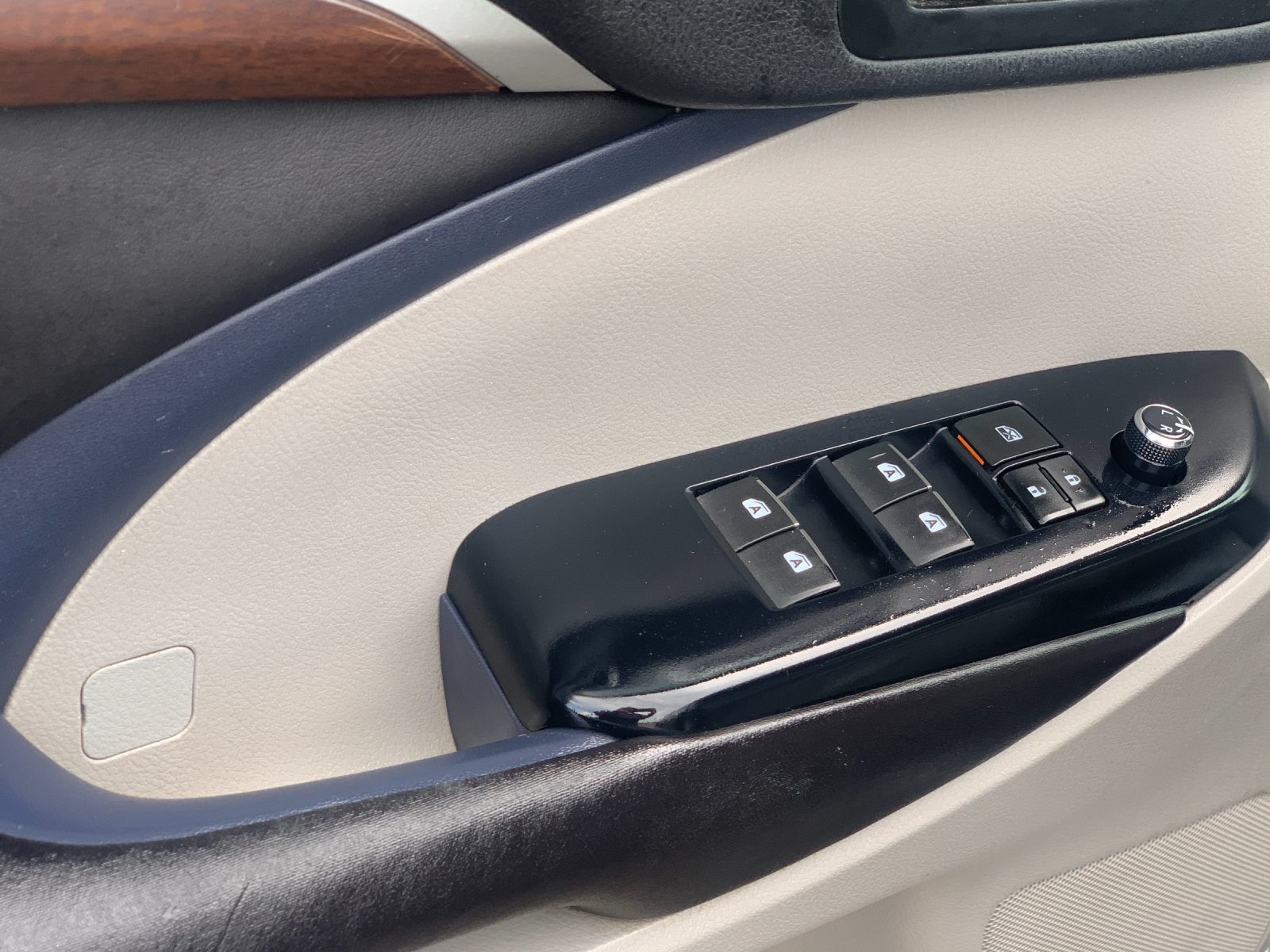 Used 2016 Gray Toyota Limited image 14