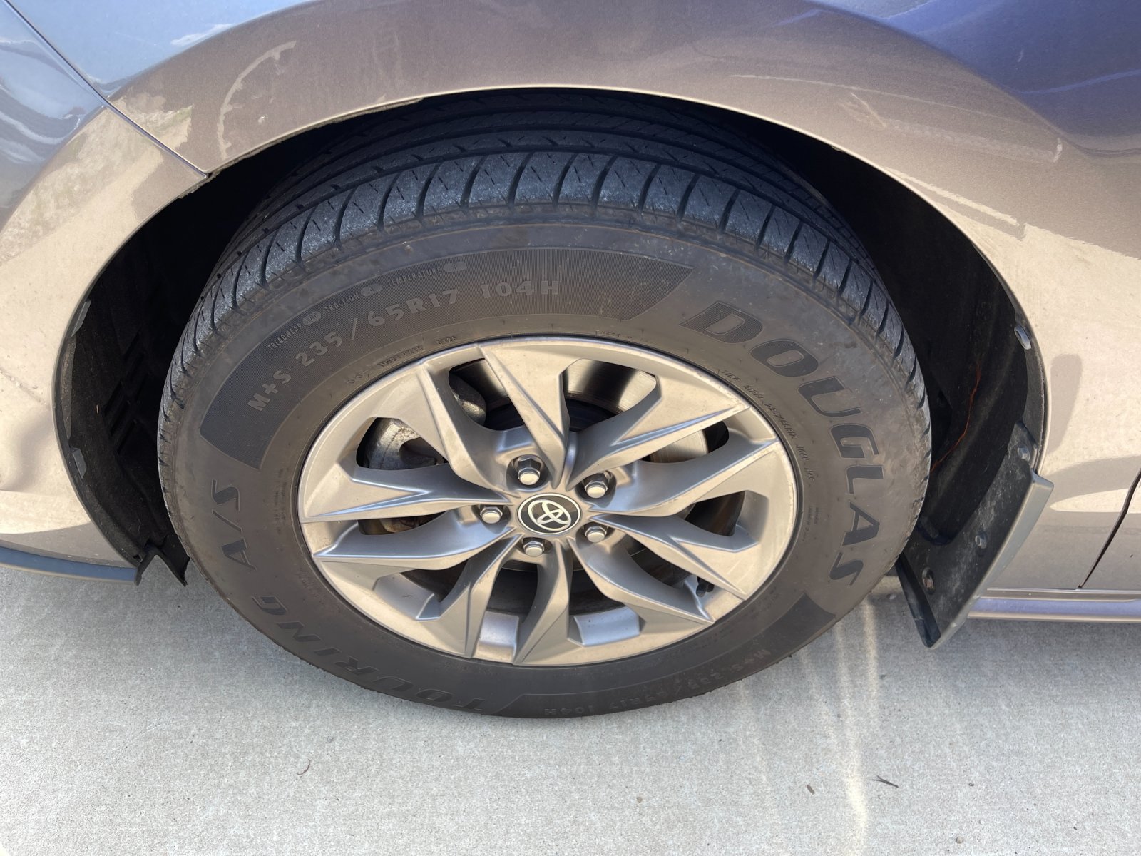 Used 2023 Gray Toyota LE image 7