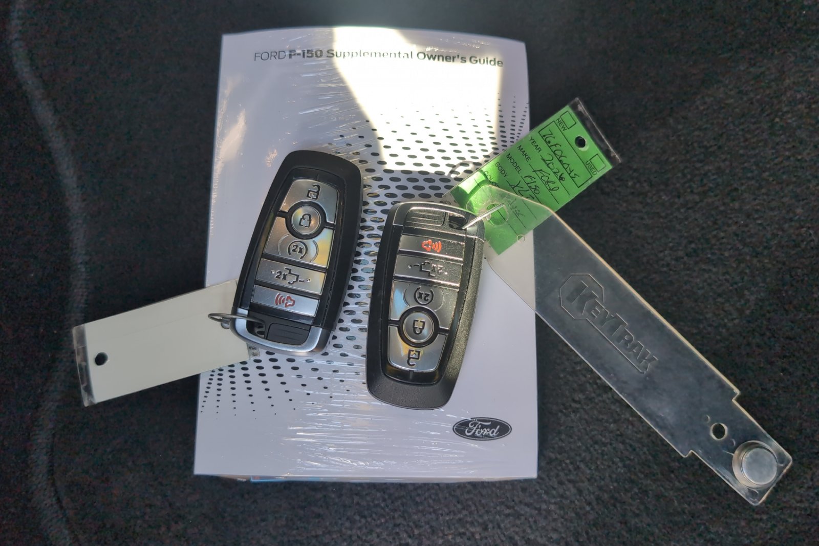 Used 2026 White Ford XLT image 9