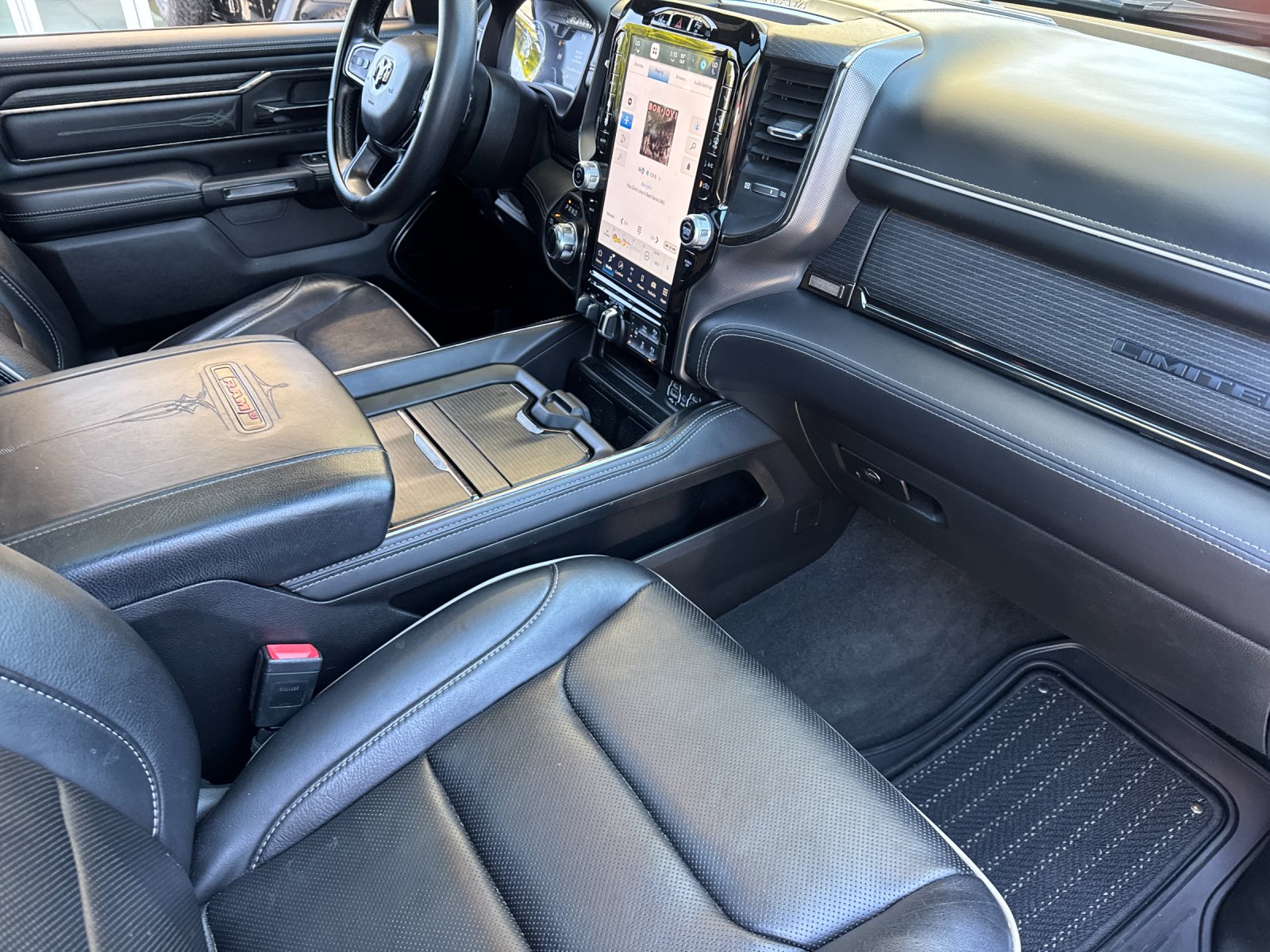 Used 2022 White Ram Limited image 15