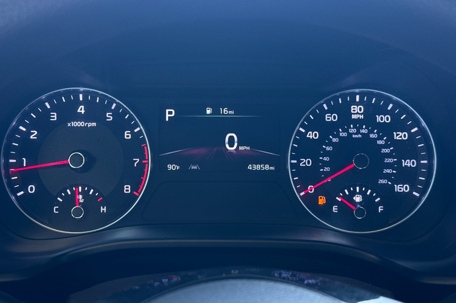 Used 2022 Snow White Pearl Kia LXS image 22