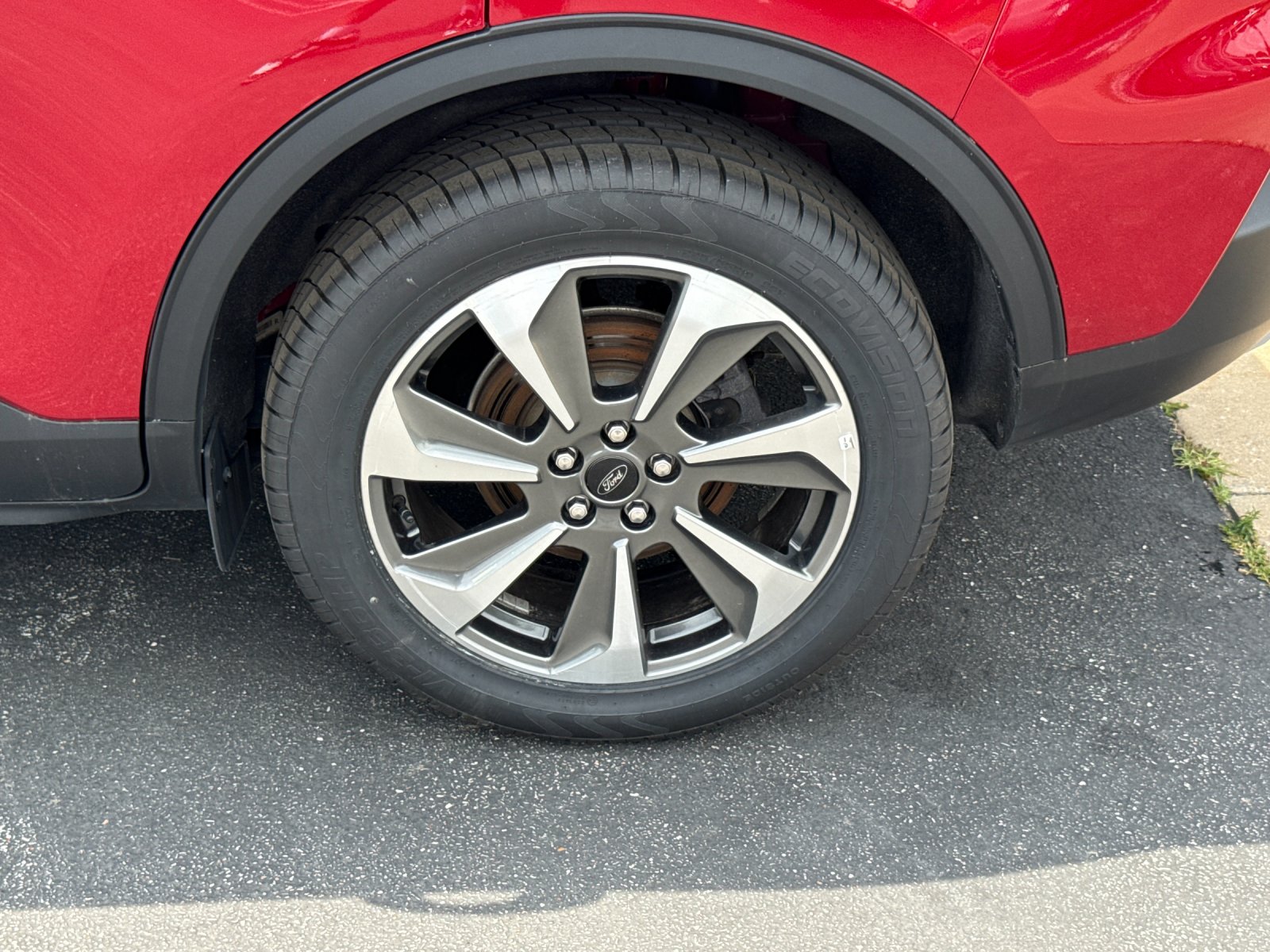Used 2024  Ford Platinum image 24