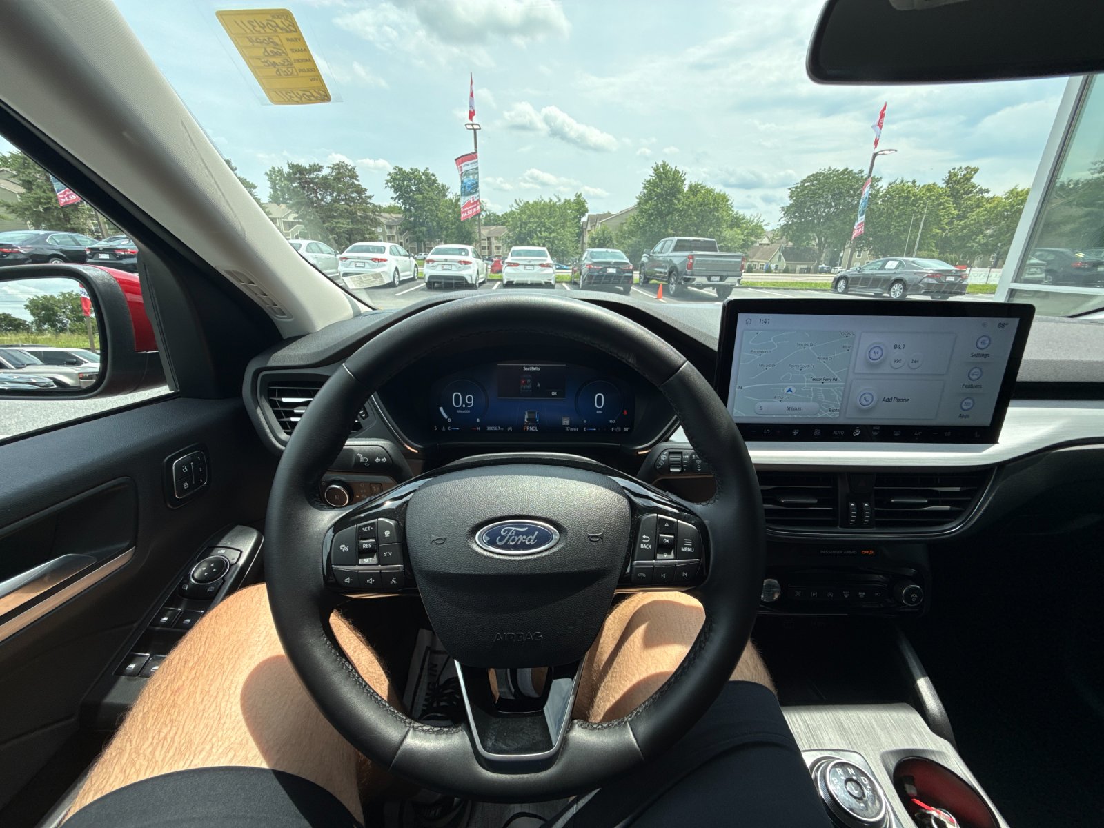 Used 2024  Ford Platinum image 16
