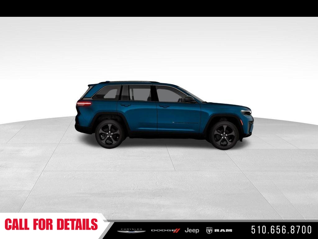 New 2026 Fathom Blue Pearl-Coat Exterior Paint Jeep Limited image 9