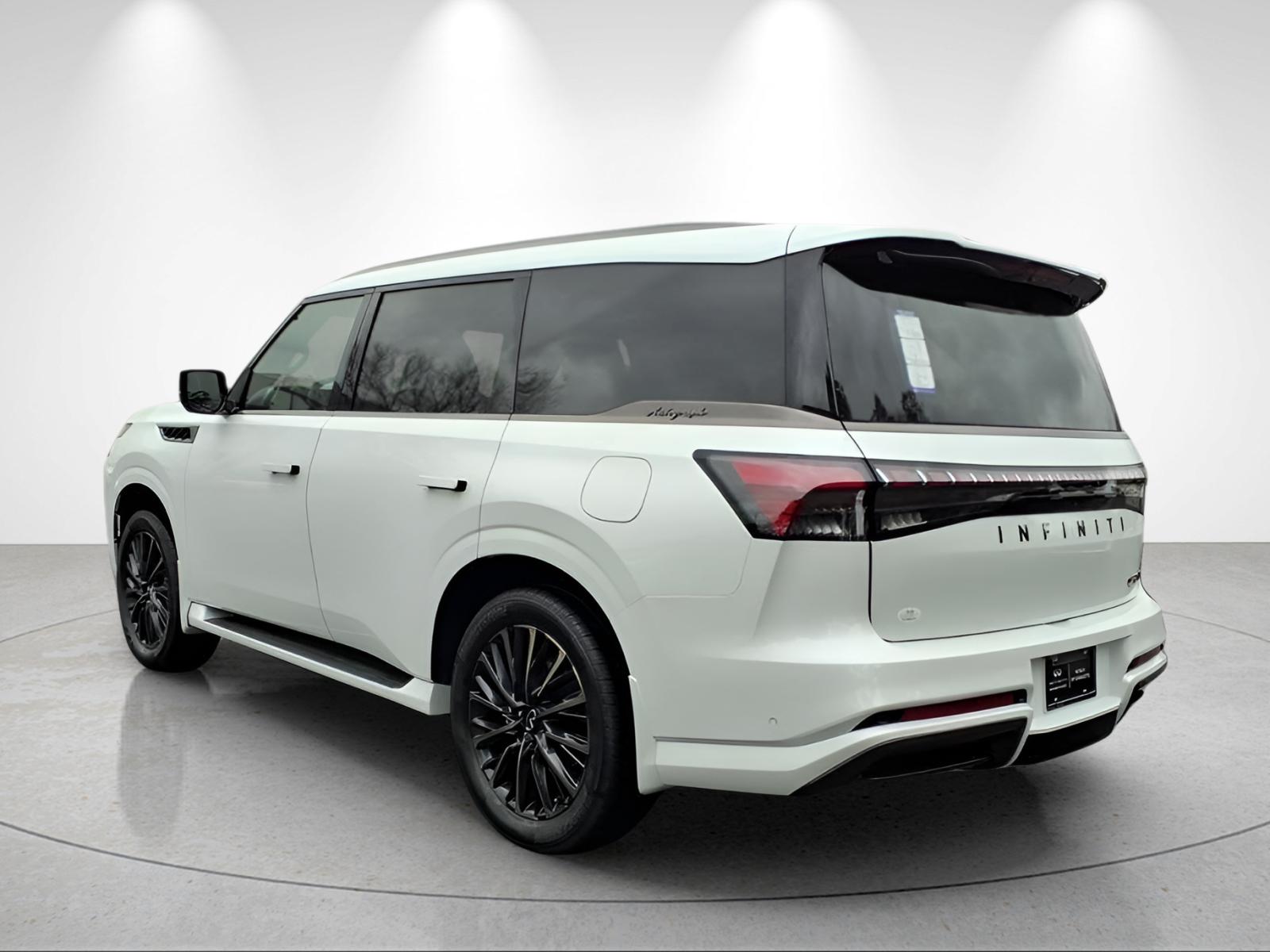 New 2026 RADIANT WHITE INFINITI Autograph 4WD image 3