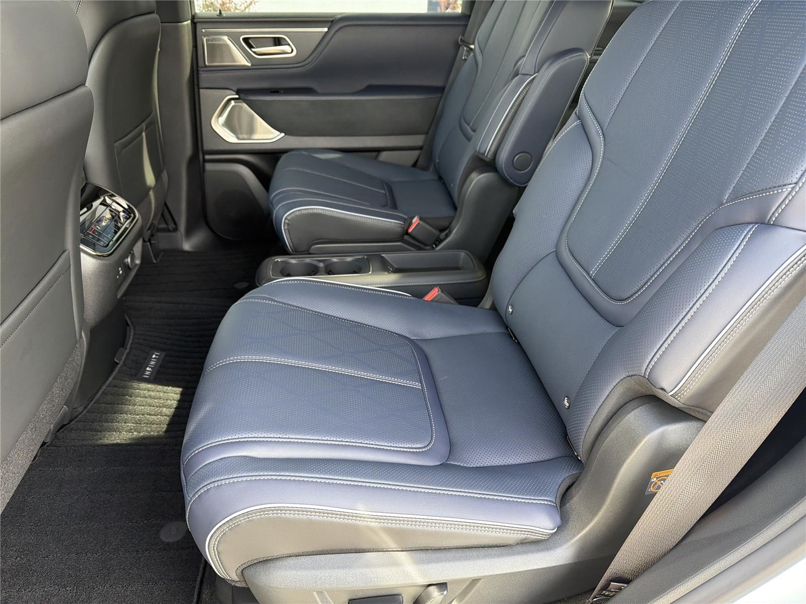 New 2026 RADIANT WHITE INFINITI Sport 4WD image 42