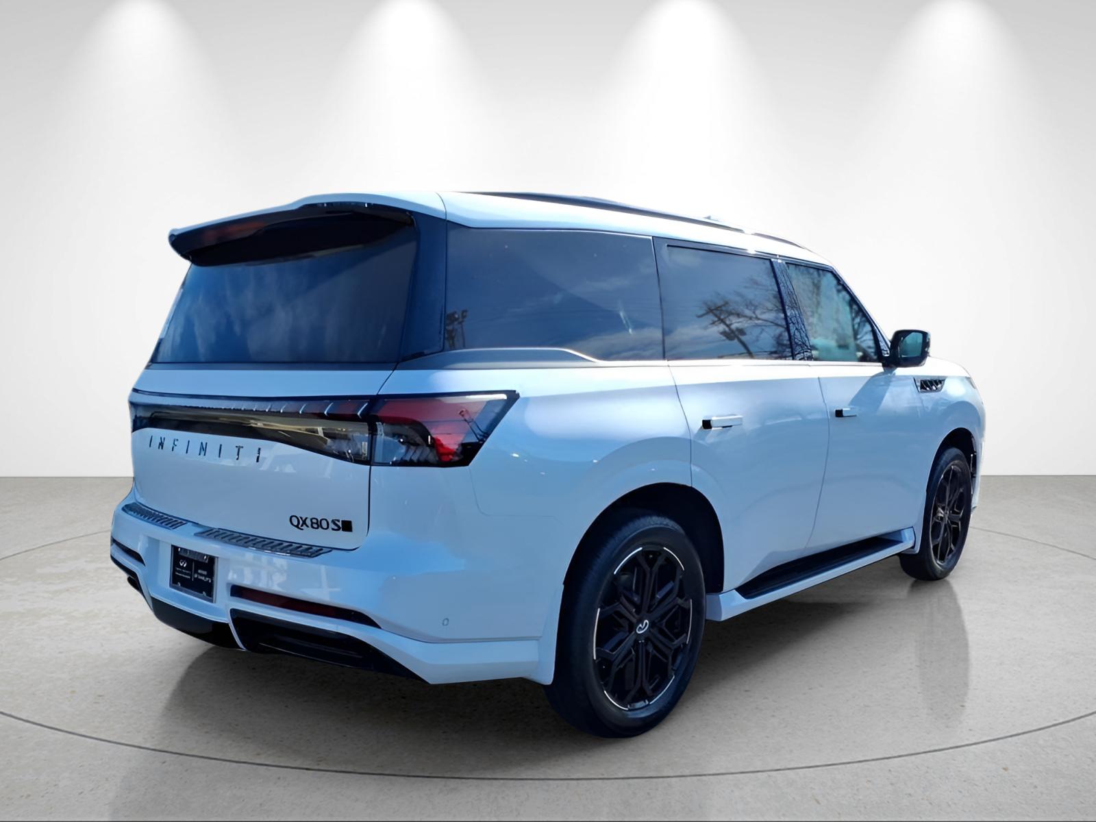 New 2026 RADIANT WHITE INFINITI Sport 4WD image 5