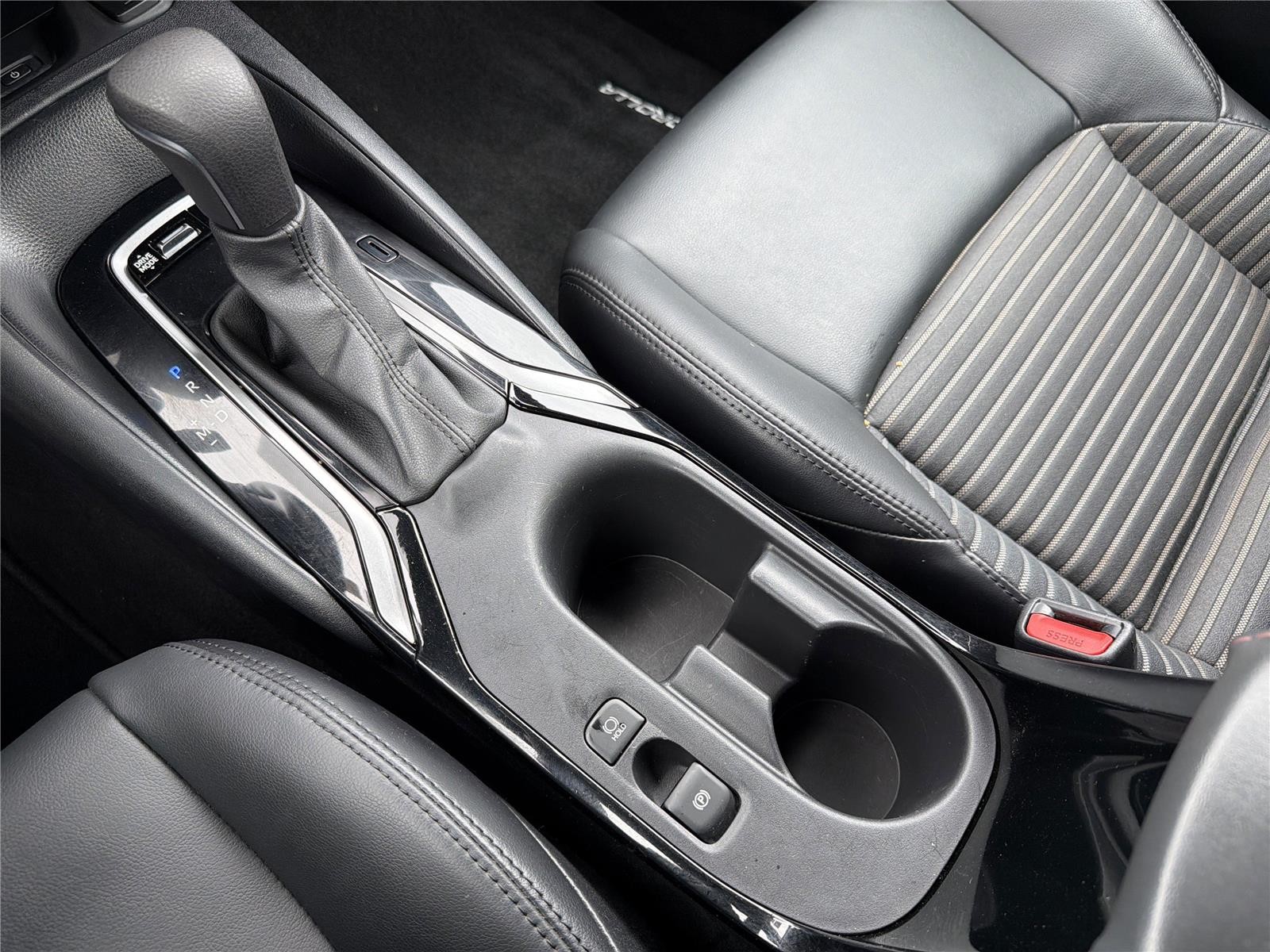 2023 Toyota Corolla XSE - Photo 19