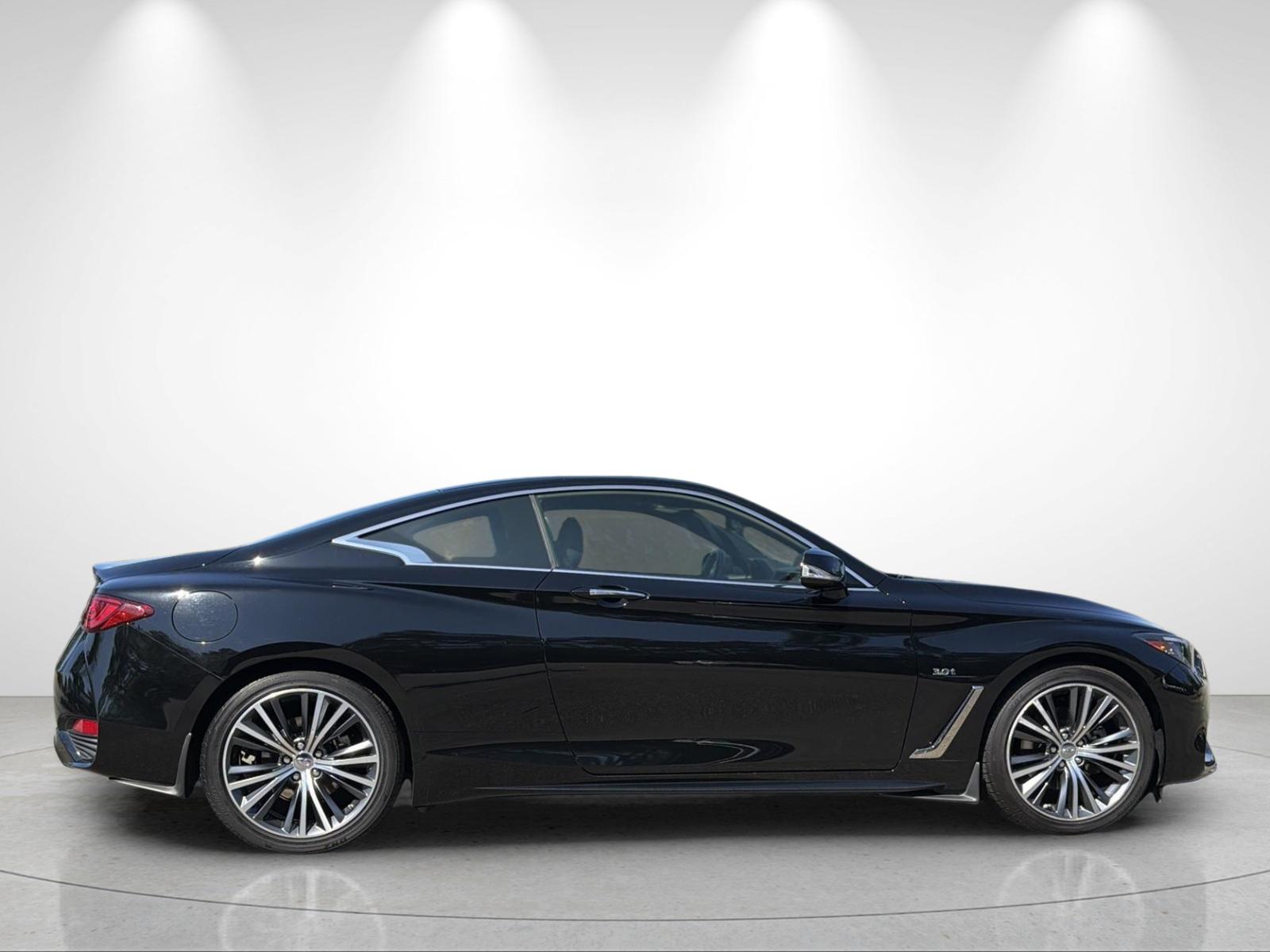 Used 2019 Black Obsidian INFINITI 3.0t LUXE image 5